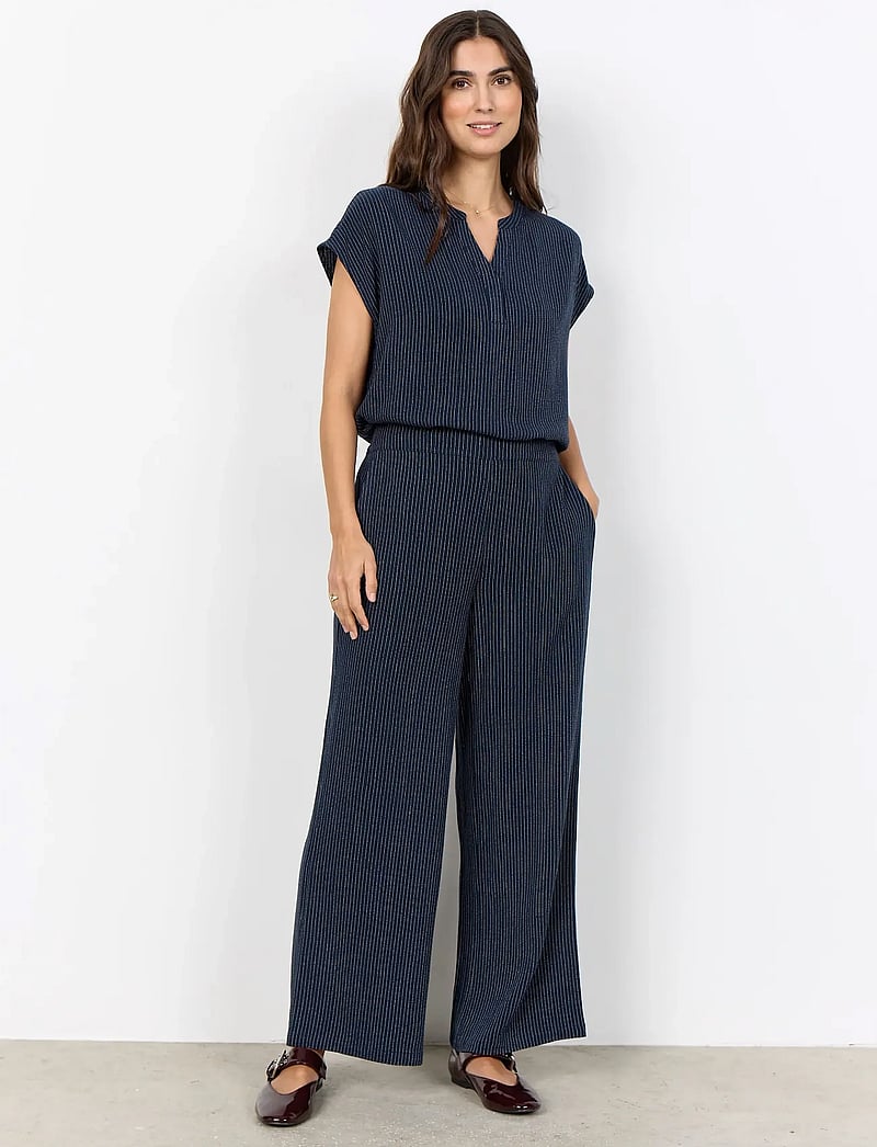Soyaconcept - SC-CANNIE - kurzämlige blusen - 6910 navy combi - 3