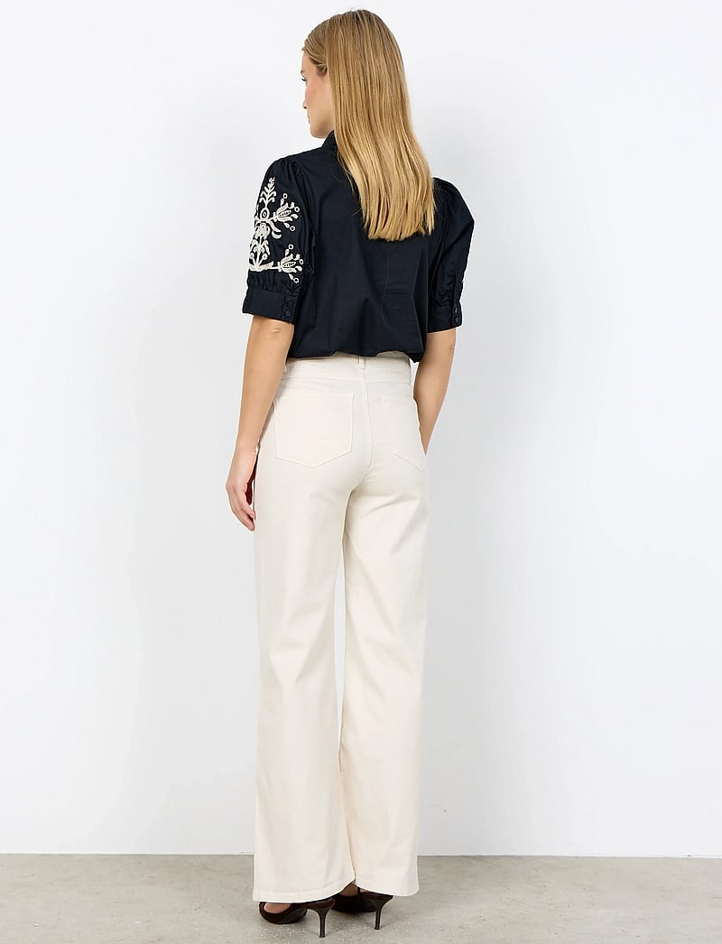 Soyaconcept - SC-MILLY - kurzärmlige hemden - 9999 black - 4