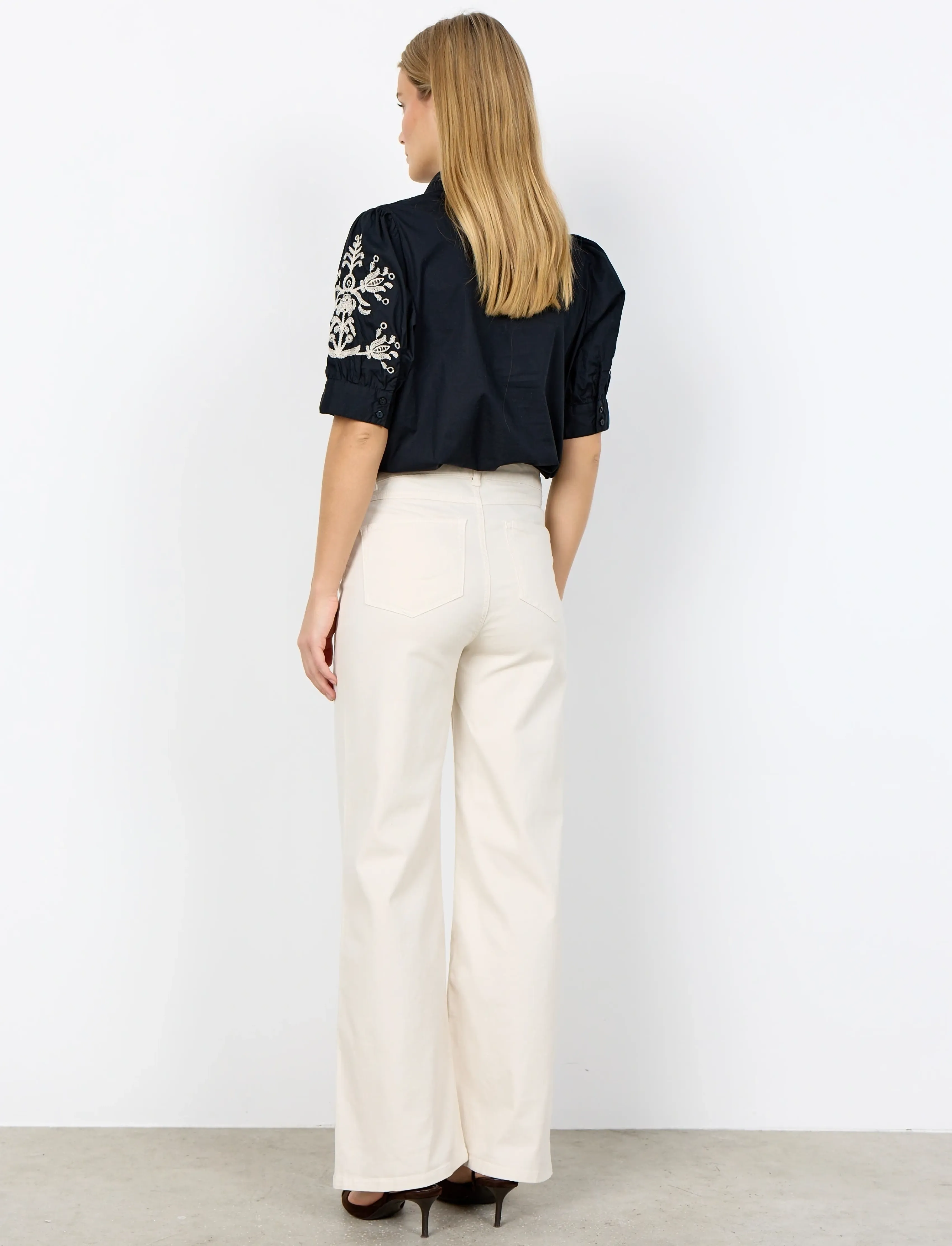 Soyaconcept - SC-MILLY - kurzärmlige hemden - 9999 black - 4