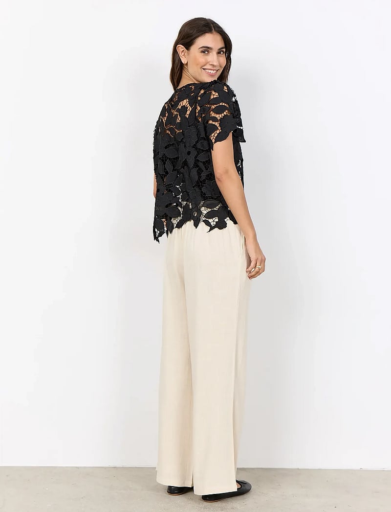 Soyaconcept - SC-CASSANDRA - kurzämlige blusen - 9999 black - 3