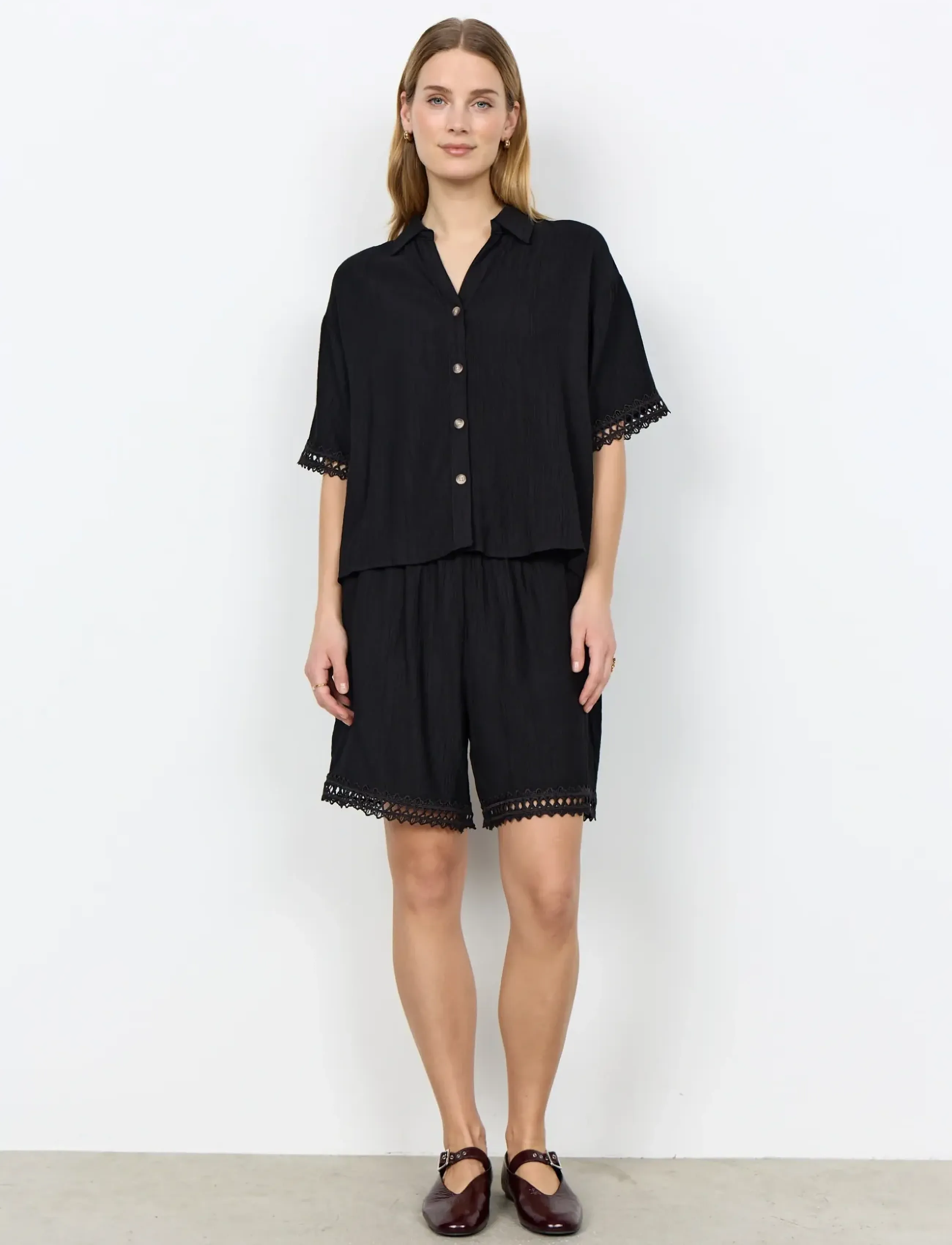 Soyaconcept - SC-FABRINA - short-sleeved shirts - 9999 black - 4