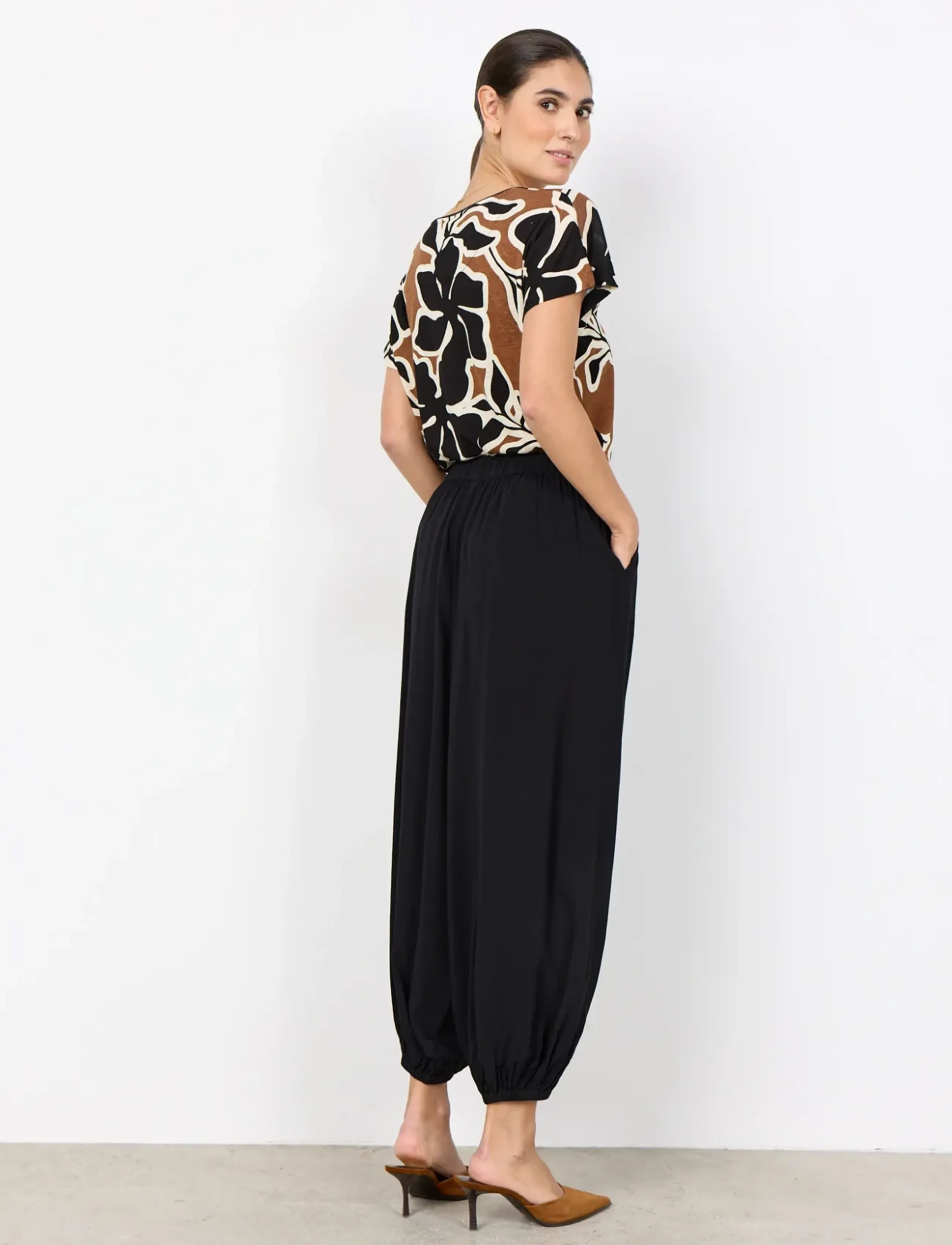 Soyaconcept - SC-RADIA - barrel trousers - 9999 black - 3