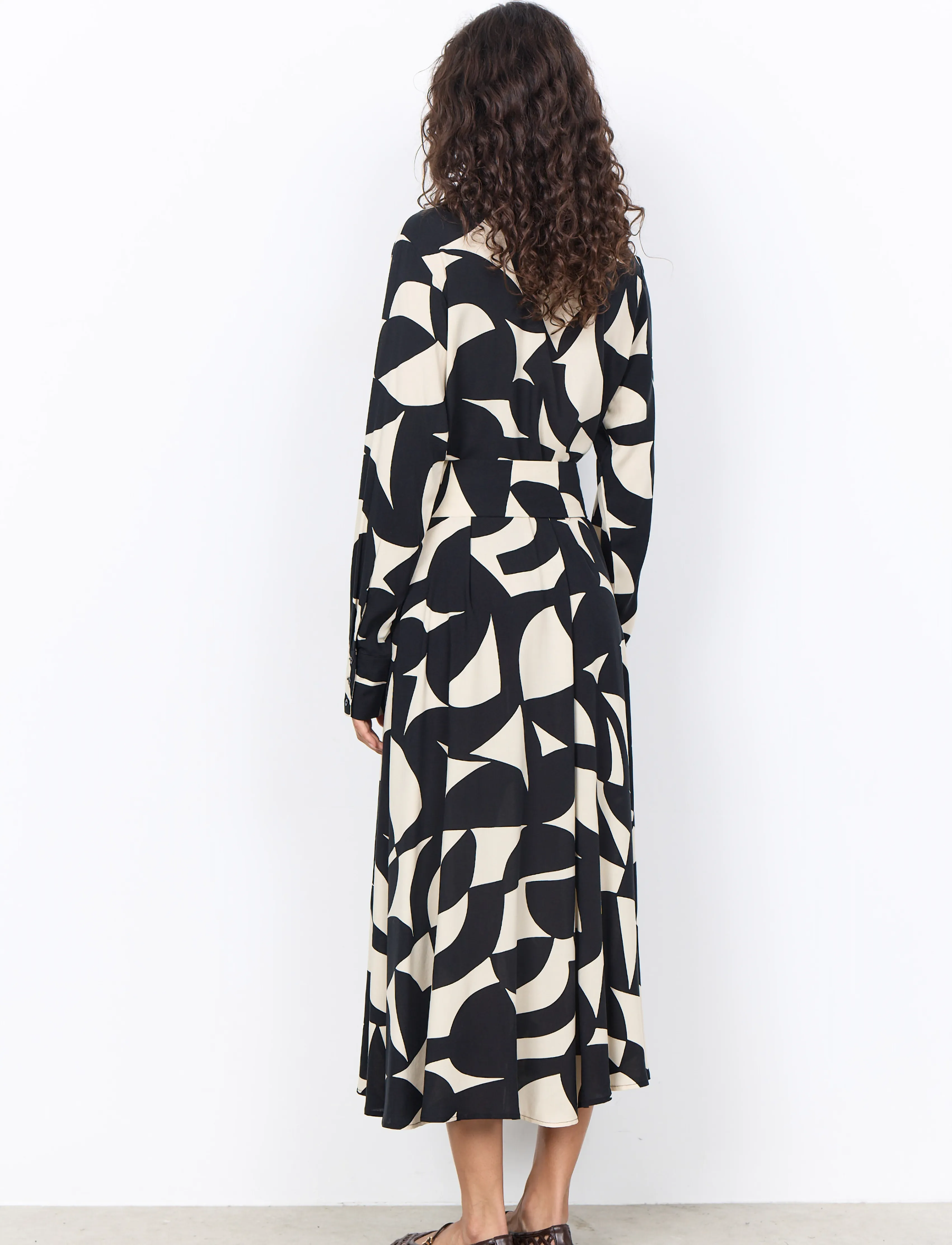 Soyaconcept - SC-HANNI AOP - shirt dresses - 9999 black combi - 4