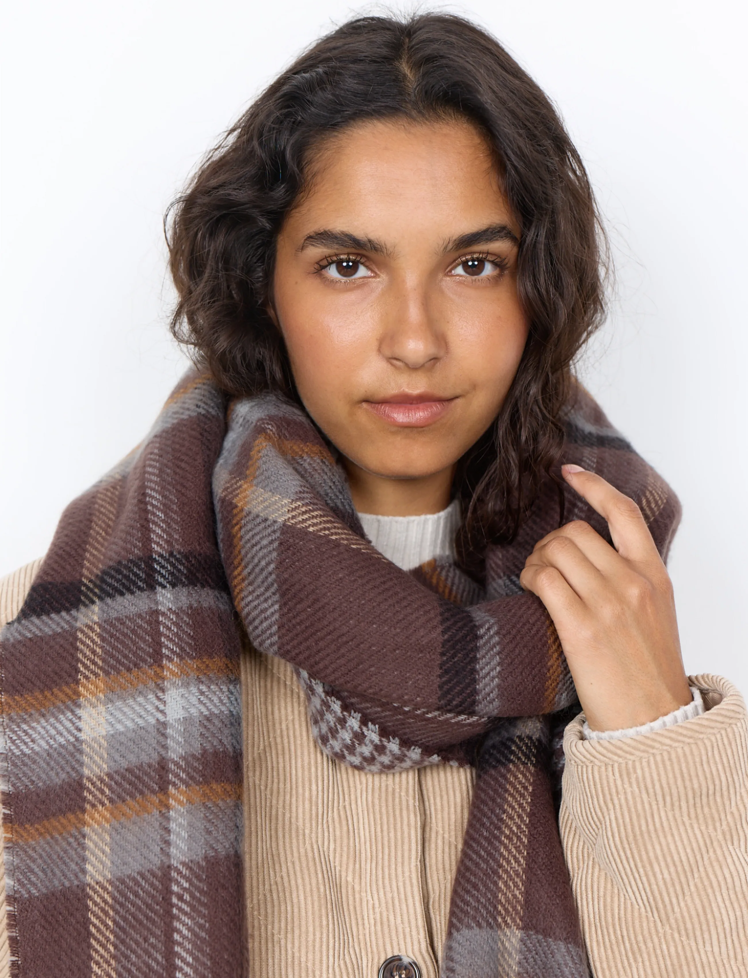 Soyaconcept - SC-HANAN YD - winterschals - 8980c chocolate plum combi - 2