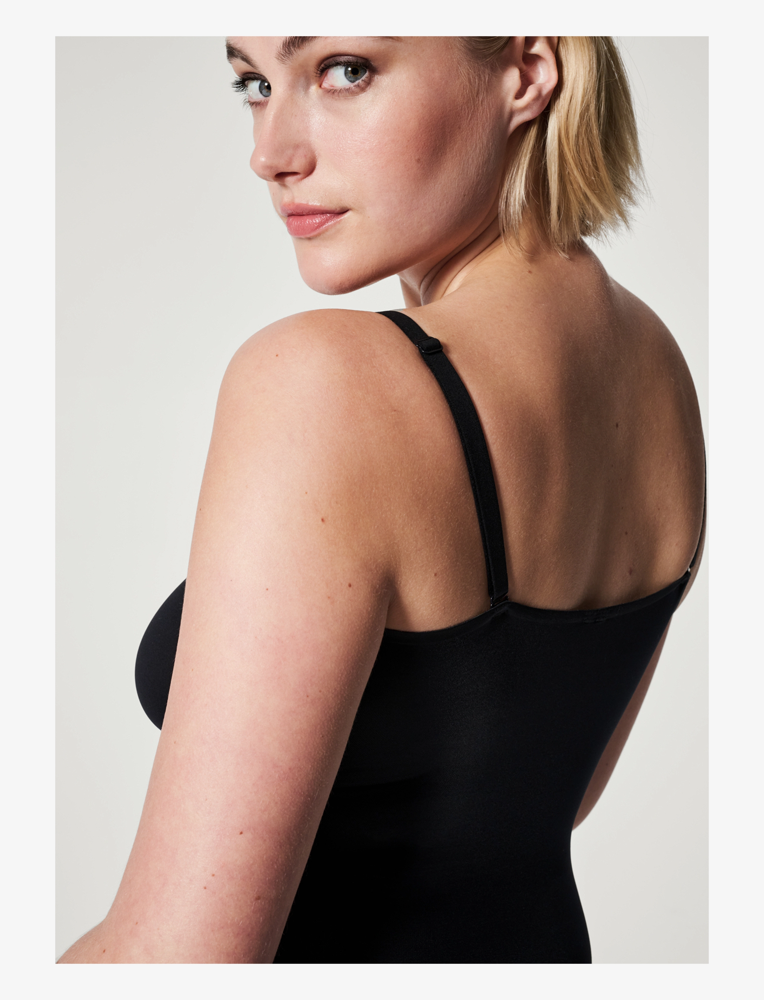Spanx - SPANXshape™ Invisible Cami - tanktops - very black - 2