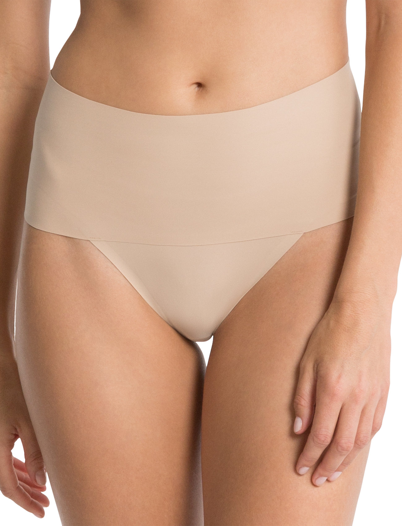 Spanx supersmooth Undie-Tectable Thong, Kvinder, Højtaljet G-Streng, Beige, Str: XS