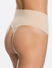 Spanx - Everyday Shaping Panties Thong - soft nude - 4