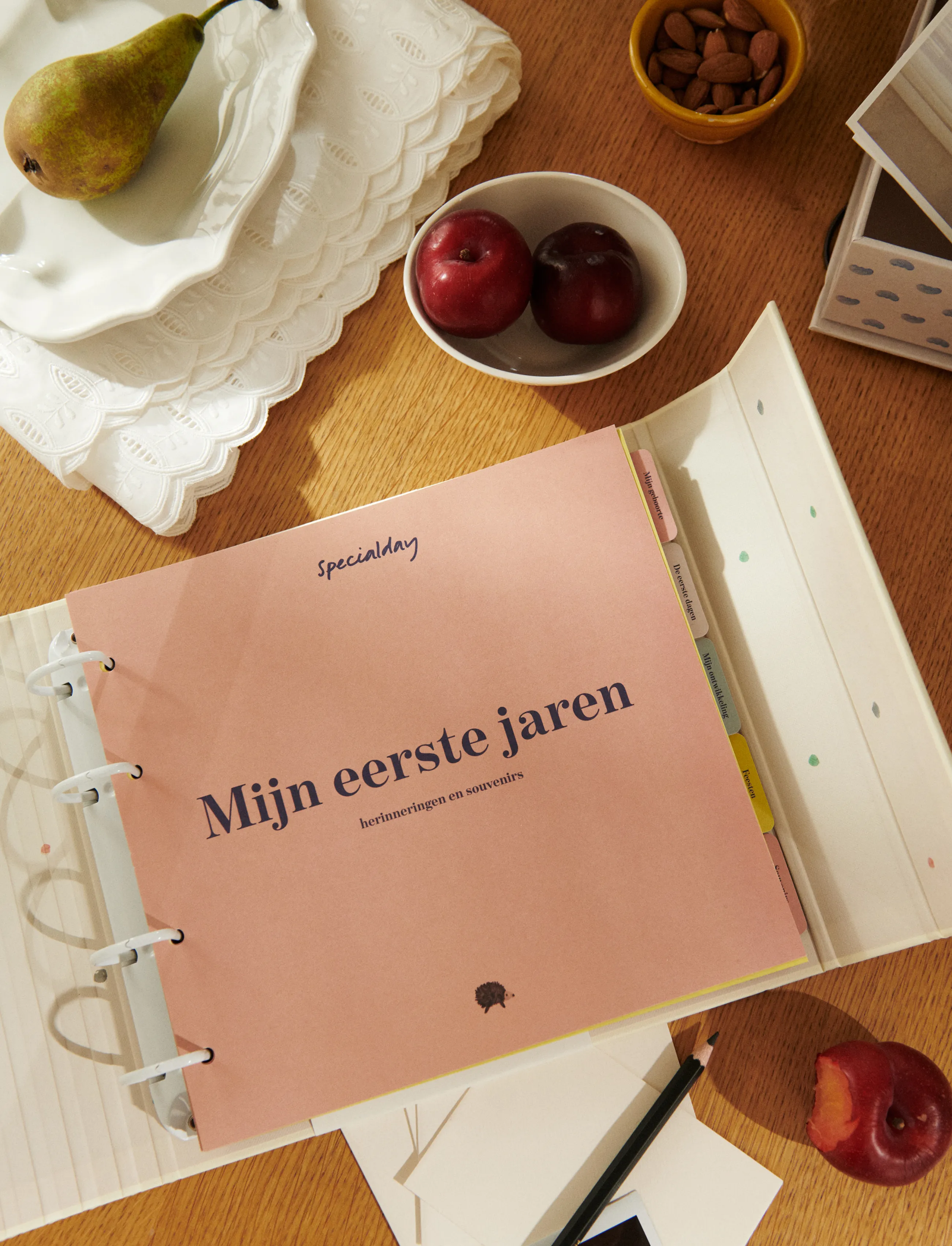Specialday - Baby journal Belgian/Dutch - Mijn eerste jahre cream album w. ringbinder function - my first year - cream - 2