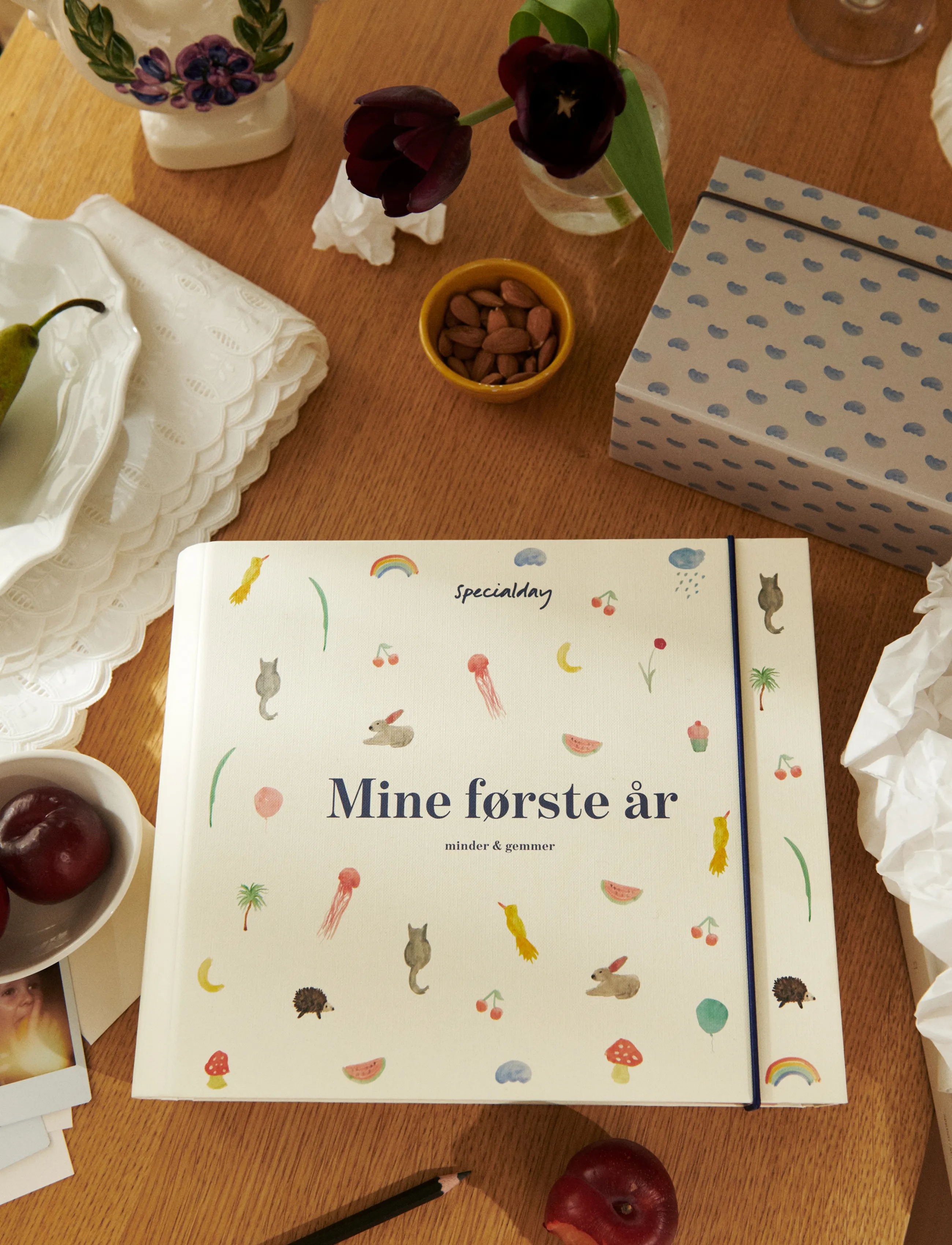 Specialday Barnets Bog Mine Første År Minder & Gemmer Album M. Ringbind, DANISH, Baby Nursery, Creme - My First Year, Kinder
