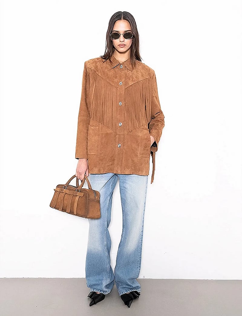 Stand Studio - Estee Fringe Jacket - pavasarinės striukės - desert tan - 0