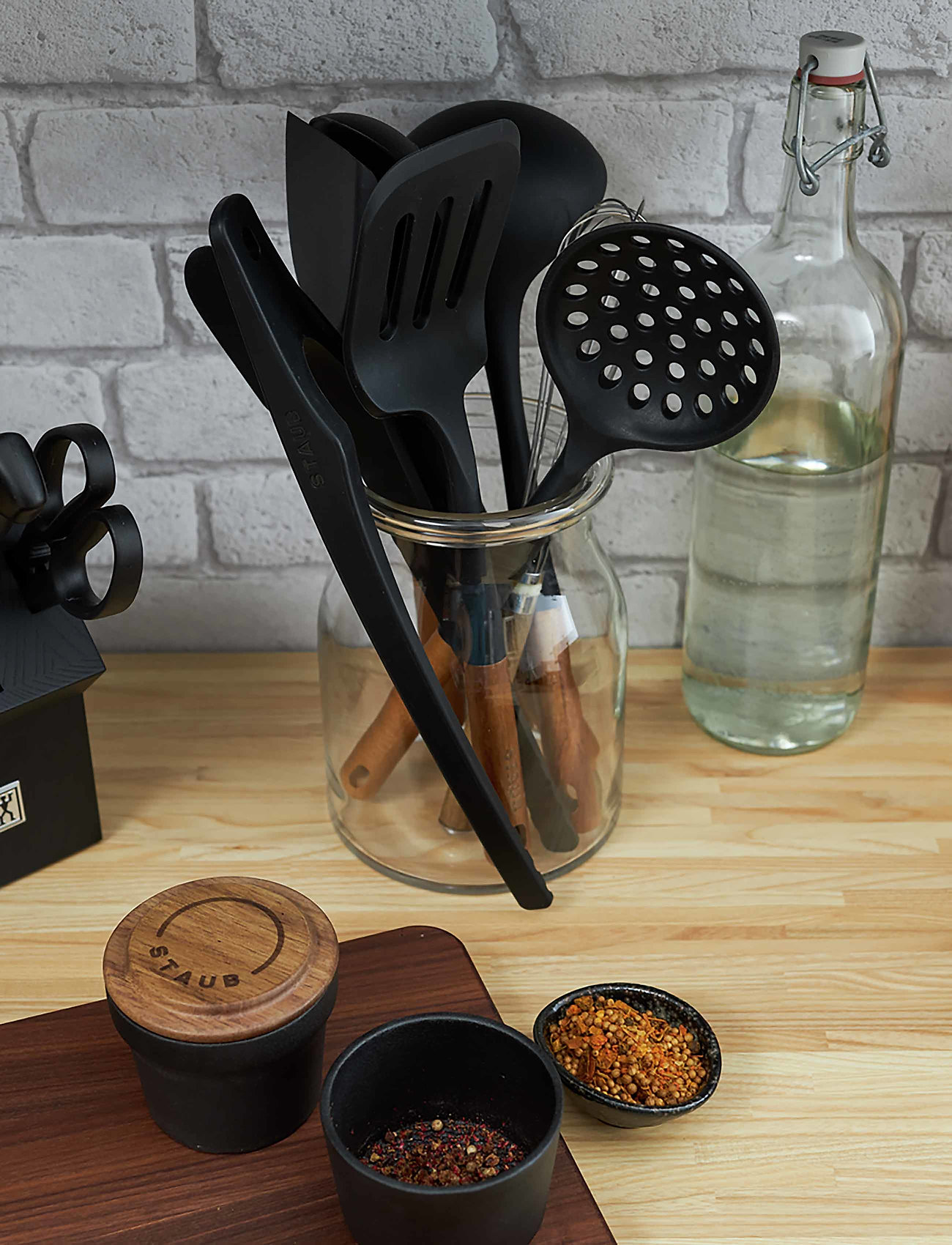 STAUB - Skimming ladle - laagste prijzen - brown, black - 3