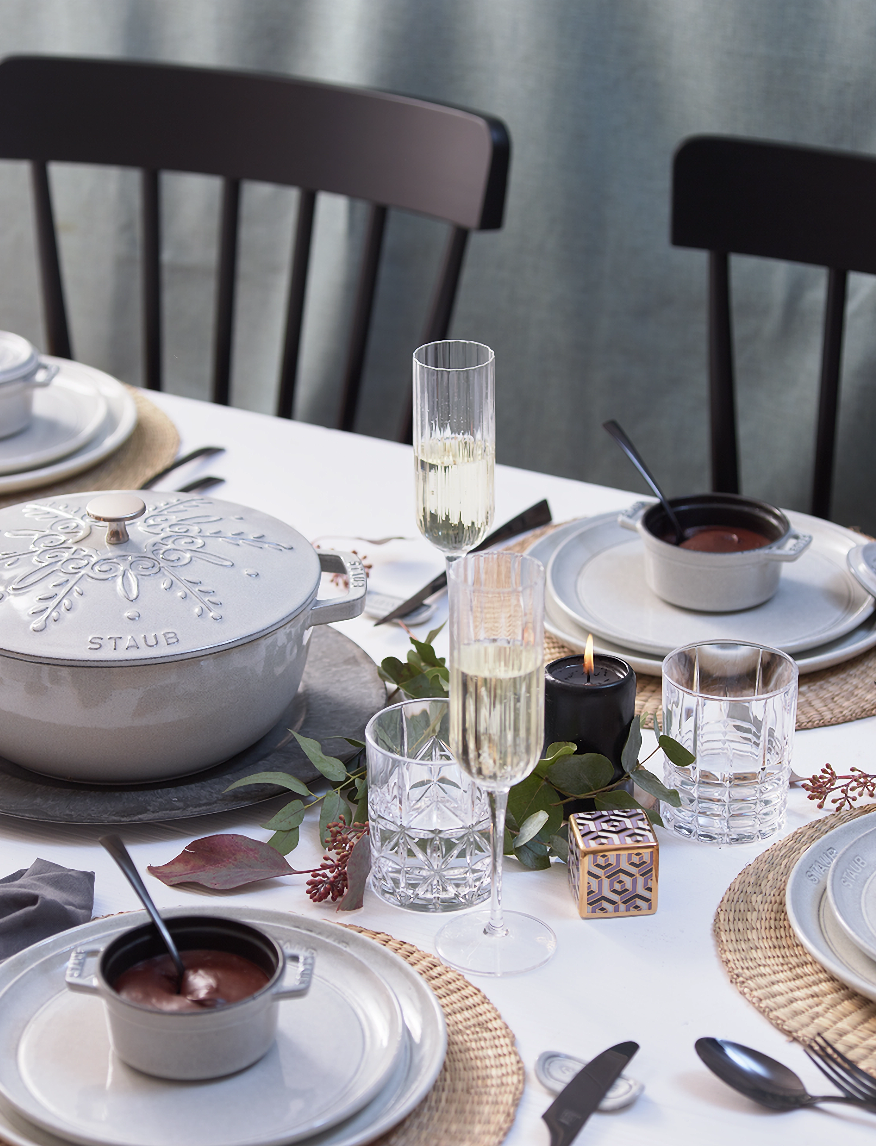 STAUB Platte Flad 20 Cm, White Truffle, Ø cm x 41, Plates, Grau - Small Homeware