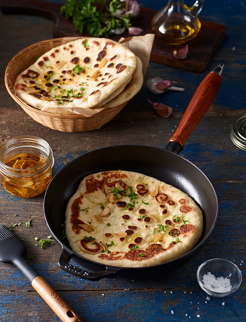 STAUB - Vintage frying pan with wooden handle - nach preis einkaufen - black - 2