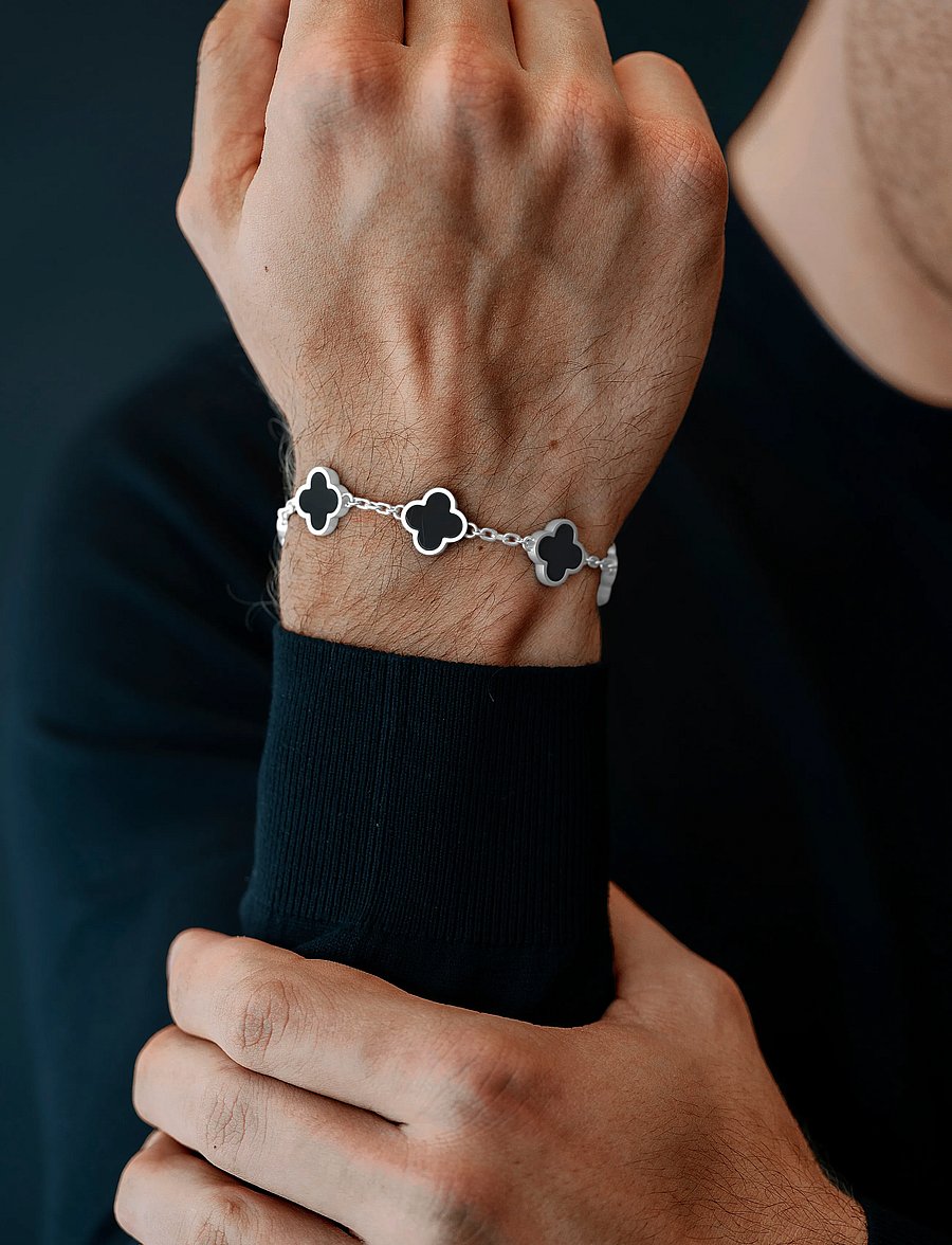 Steel & Barnett - Clover Bracelet - armband - black - 3