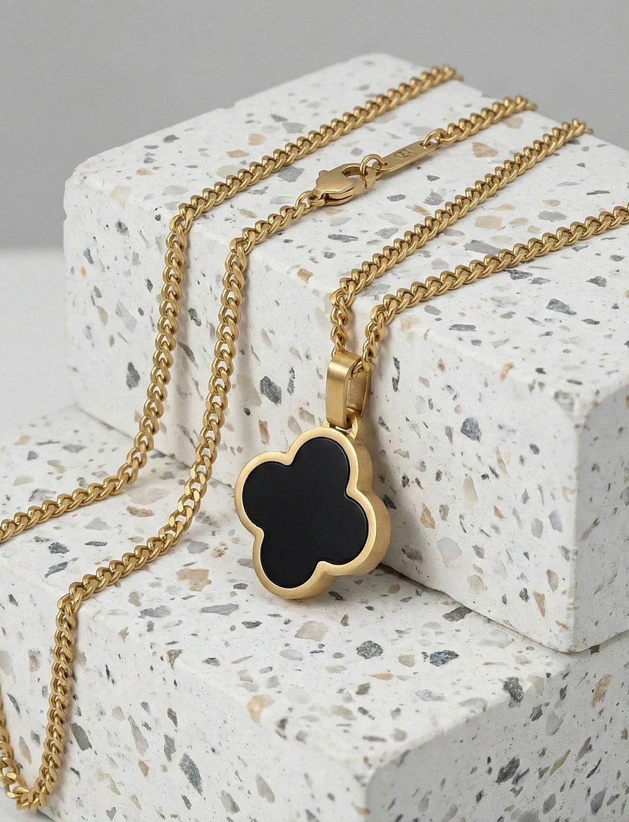Steel & Barnett - Clover Necklace - halsband - gold black - 3