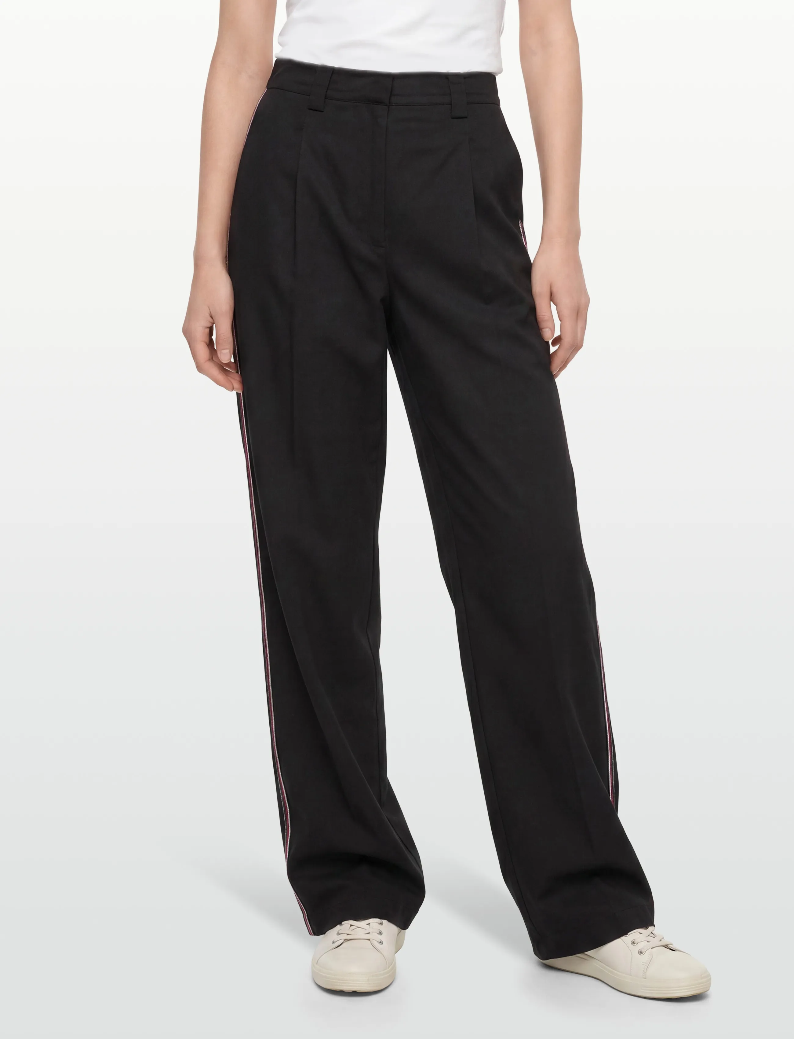 Carrot Cotton Pants With Embroidere 2