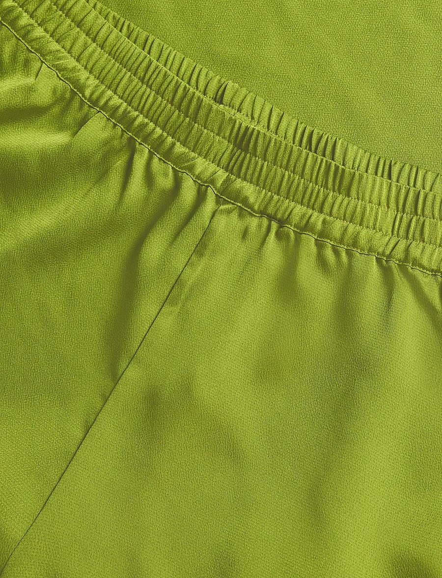 Stella Nova - Delicate Shorts - green flash - 2