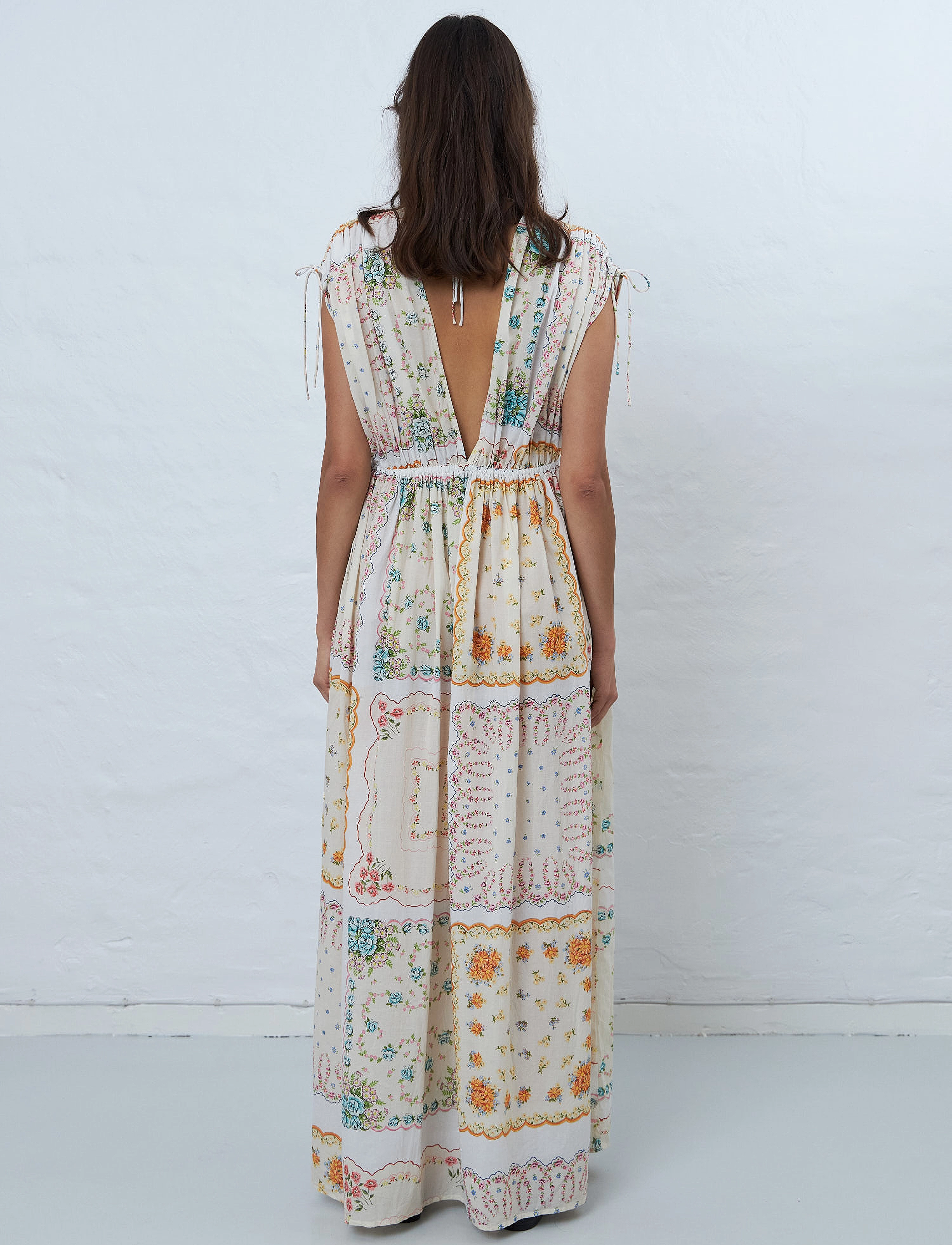 Stella Nova - Cotton tissue printed maxi dress - maxi kjoler - handkerchief print - 3