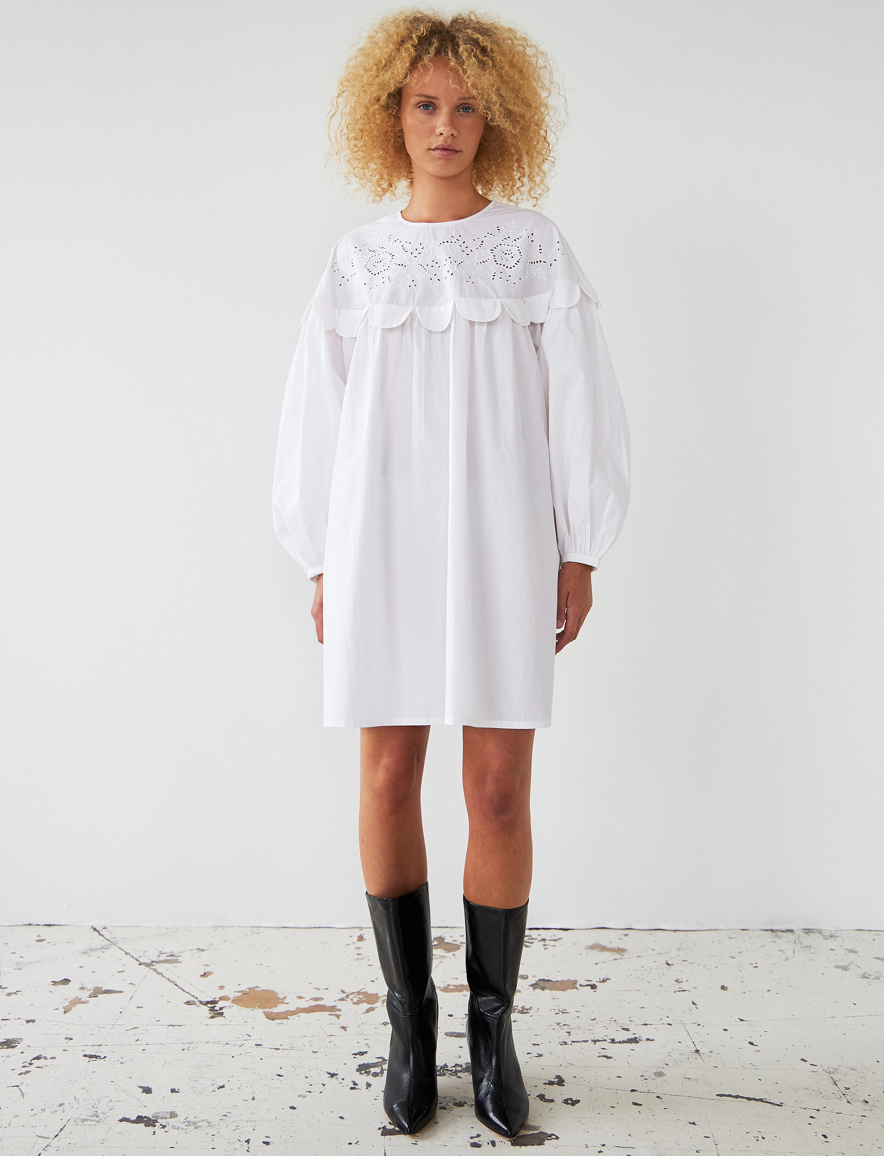 Stella Nova Embroidery Anglaise Mini Dress, 42, White, Designere > Korte Kjoler, Dame