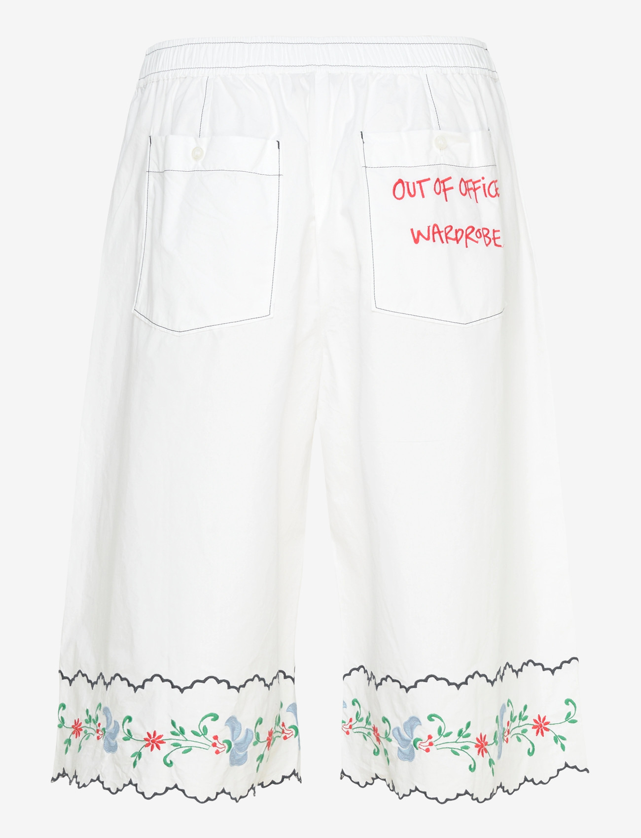 Stella Nova - Coloured Embroidered Oversized Shor - casual shorts - off white - 1