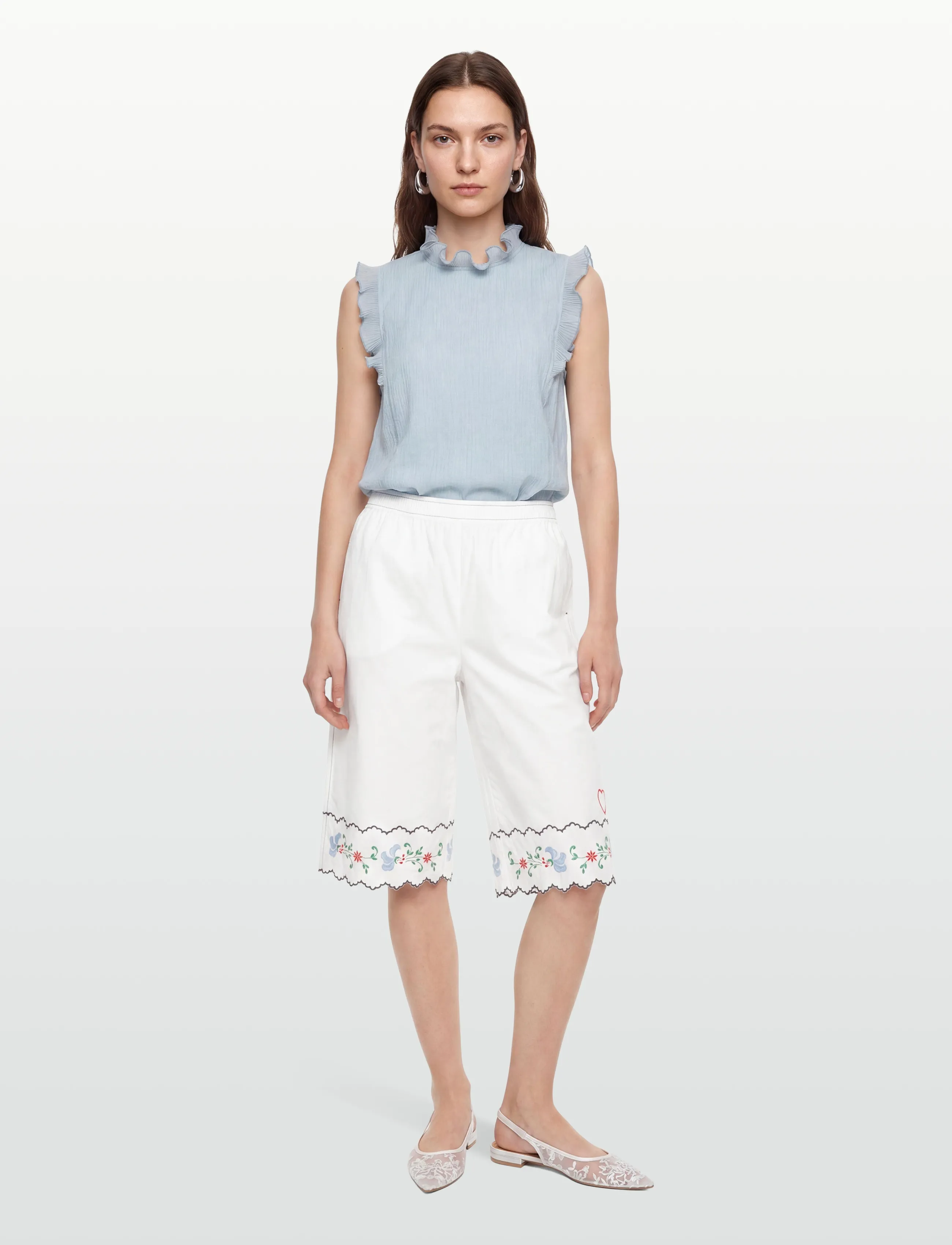 Stella Nova Coloured Embroidered Oversized Shor, 34, White, Shorts > Bermudas, Dame