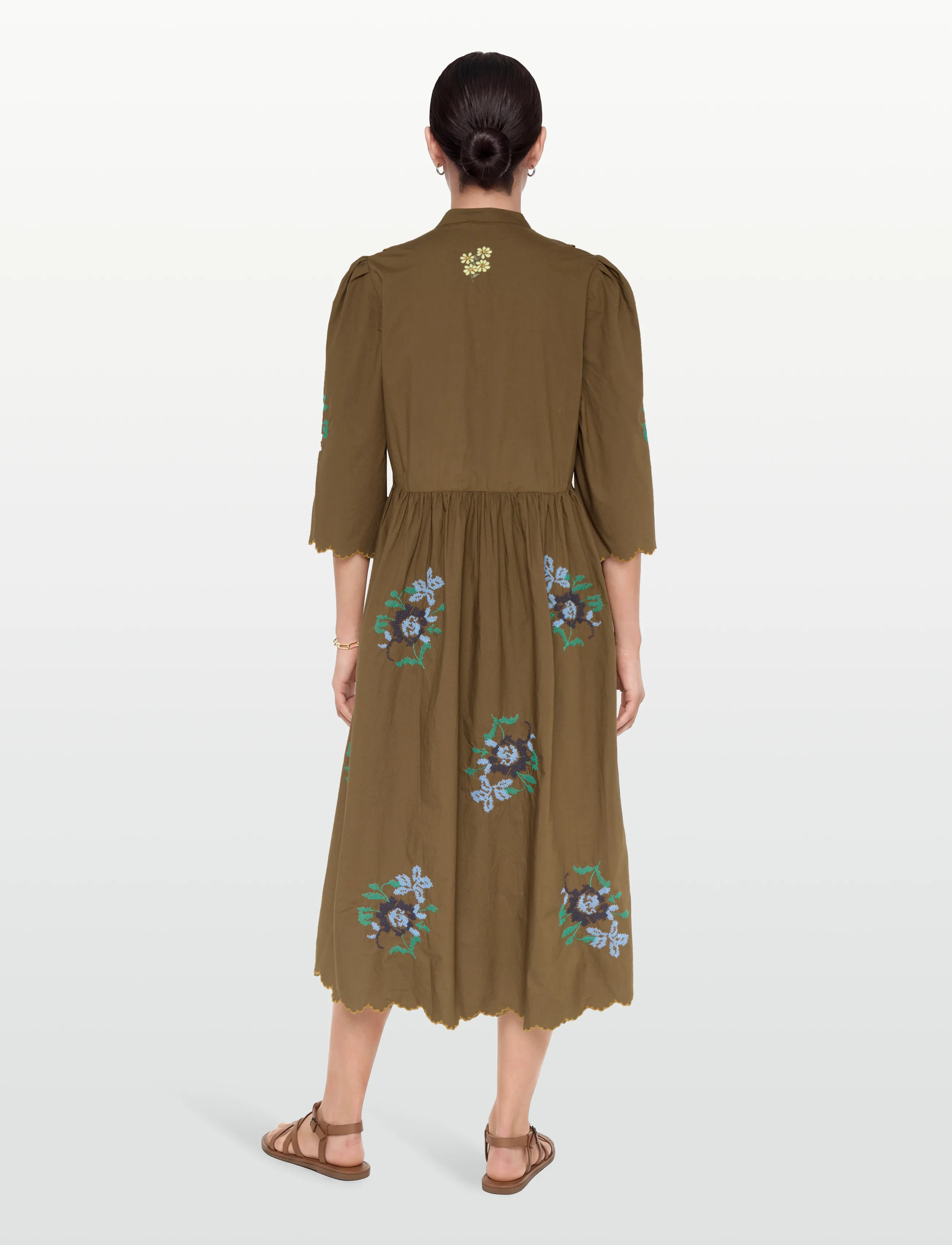 Stella Nova - Embroidered Loose Midi Dress - midiklänningar - brown - 4