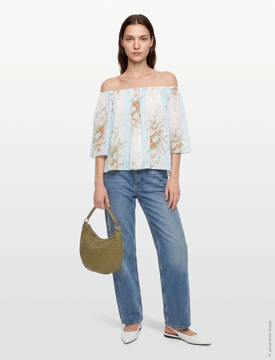 Stella Nova - Loose Blouse with drop Shoulders - short-sleeved blouses - creme multicolour flowers - 0