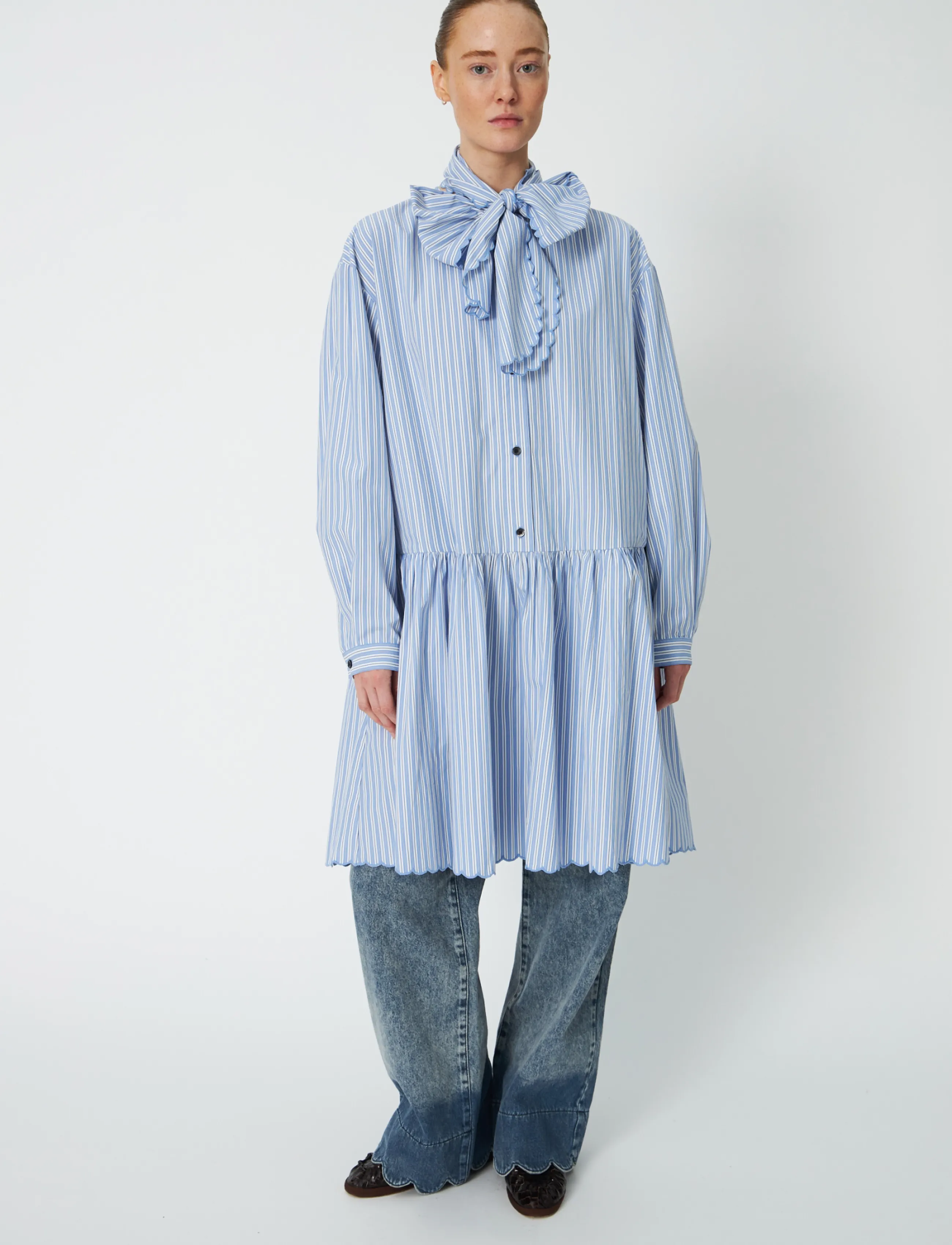 Stella Nova - Striped Dress with Scallop Edges an - skjortklänningar - white with blue stripes - 3