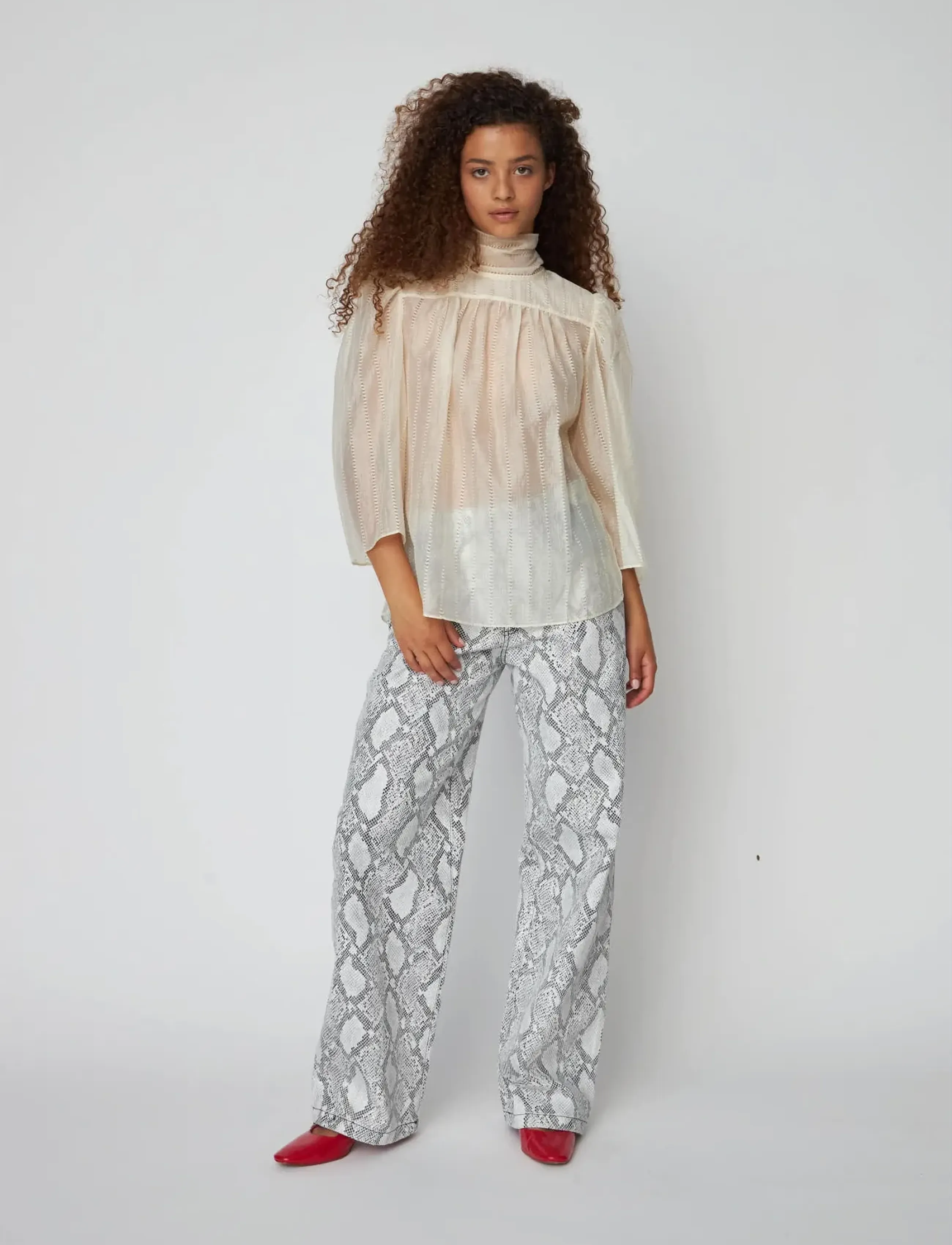 Stella Nova Pointelle High-Neck Bow Blouse, 36, Blouses, Creme - Long-sleeved, Frauen