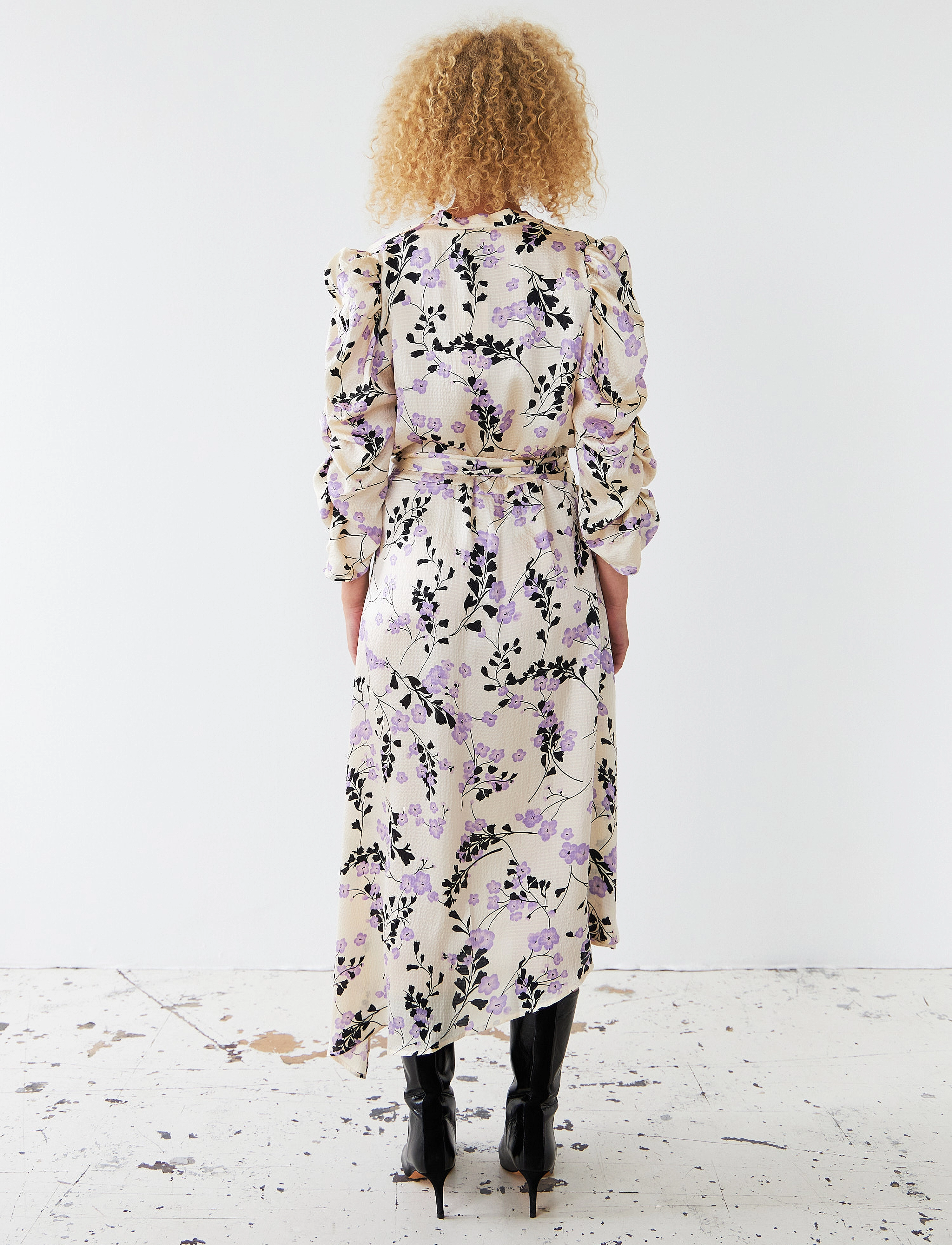 Stella Nova - Hammered printed silk midi wrap dre - flower power purple - 3