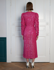 Stella Nova - Midi sequins dress - paljettkjoler - pale pink - 3