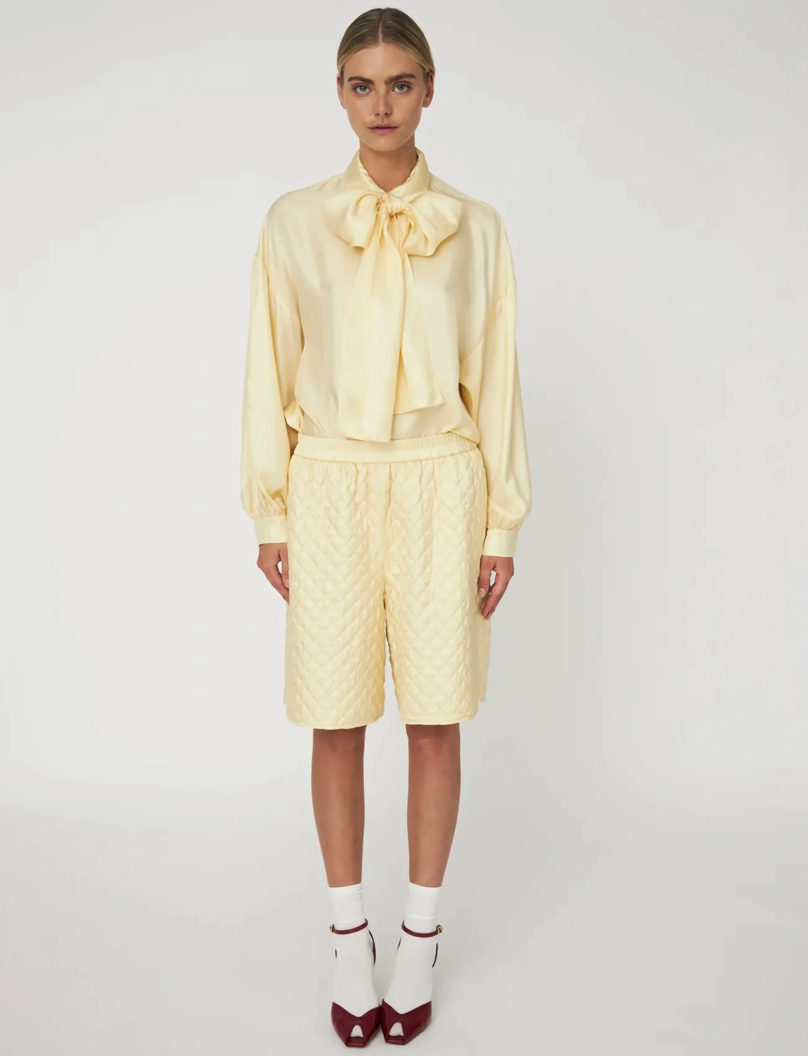 Stella Nova Quilted Silk Shorts, 36, Yellow, Shorts > Afslappede Shorts, Dame