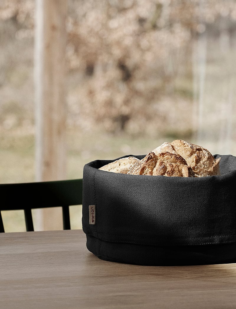Stelton - Bread bag, large - leivakastid ja -korvid - black - 0