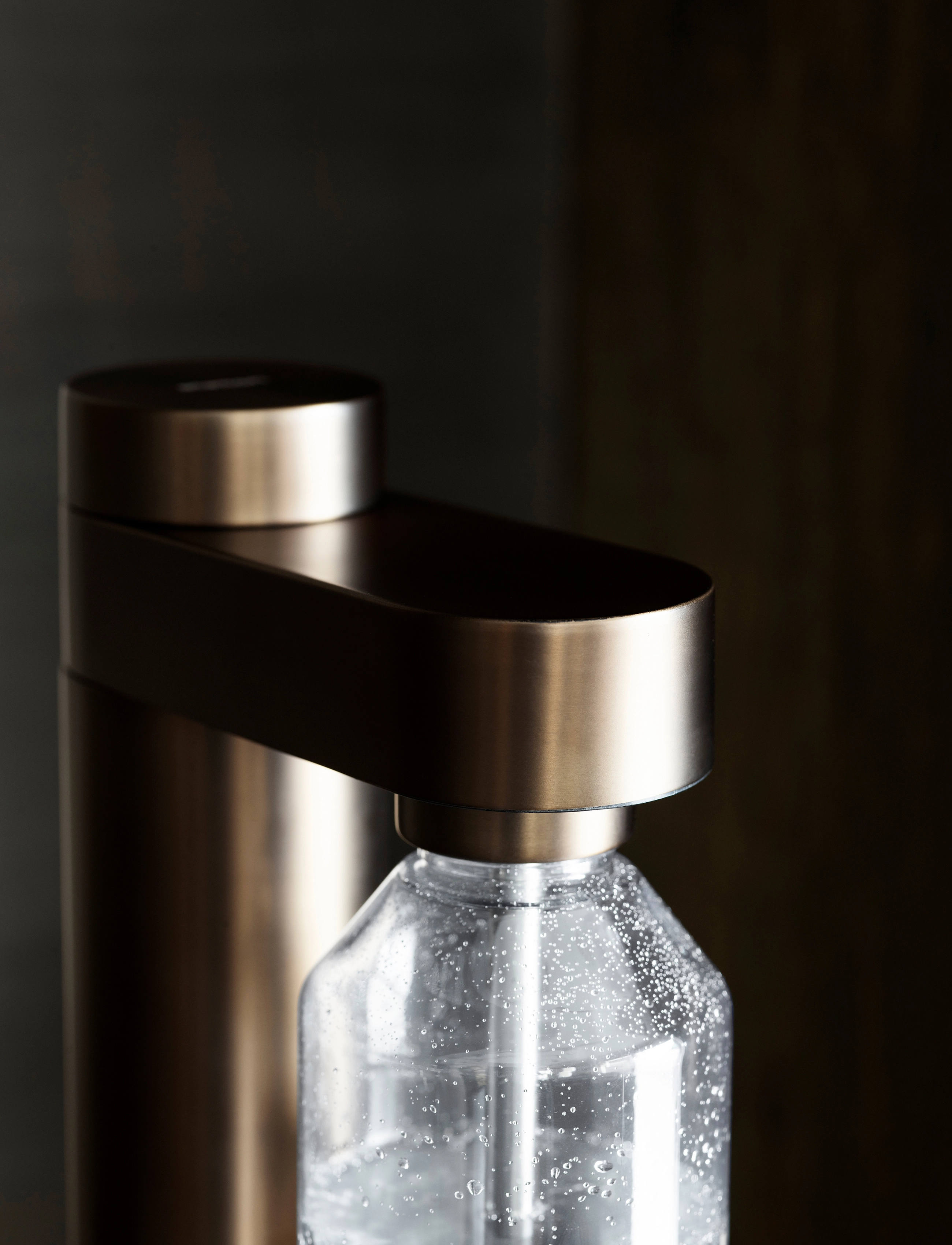 Stelton - Brus kulsyremaskine - sodavandsmaskiner - dark brown metallic - 4