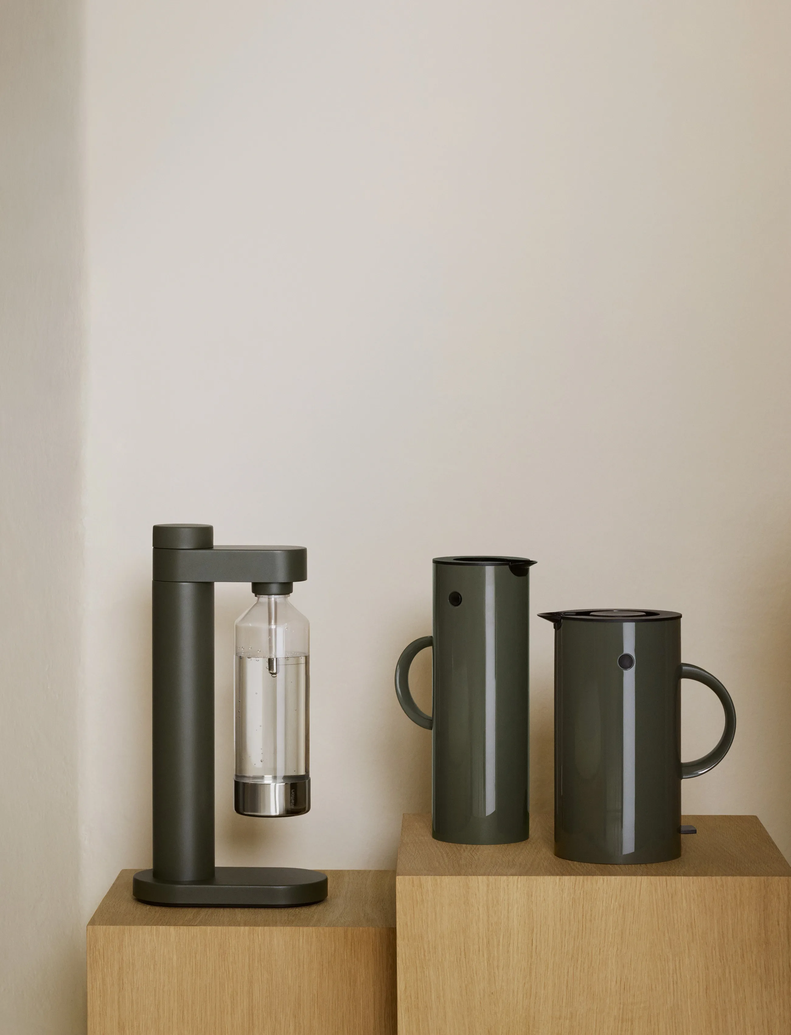 Stelton Brus Kulsyremaskine Dark Forest, H:42 cm, Kitchen, Khakigrün - Kitchen Appliances, Homeware