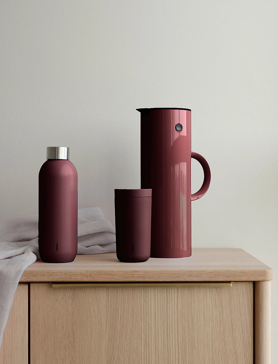 Stelton - Stelton Keep Cool vacuum insulated bottle 0.6 l. berry - sõbrapäeva kingitused - berry - 2