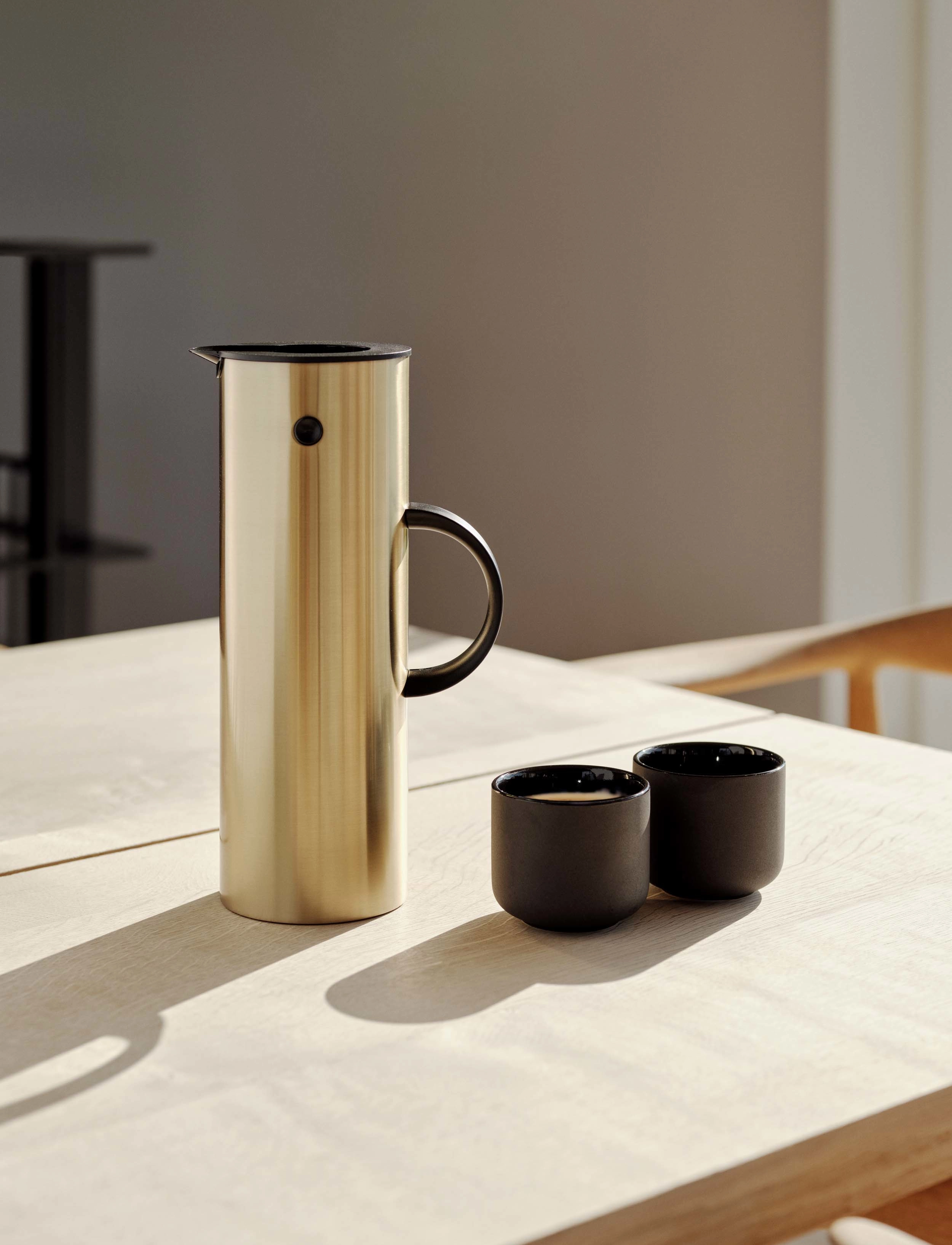Stelton - Stelton EM77 vacuum jug, 1 l - shop by price - brushed brass - 2