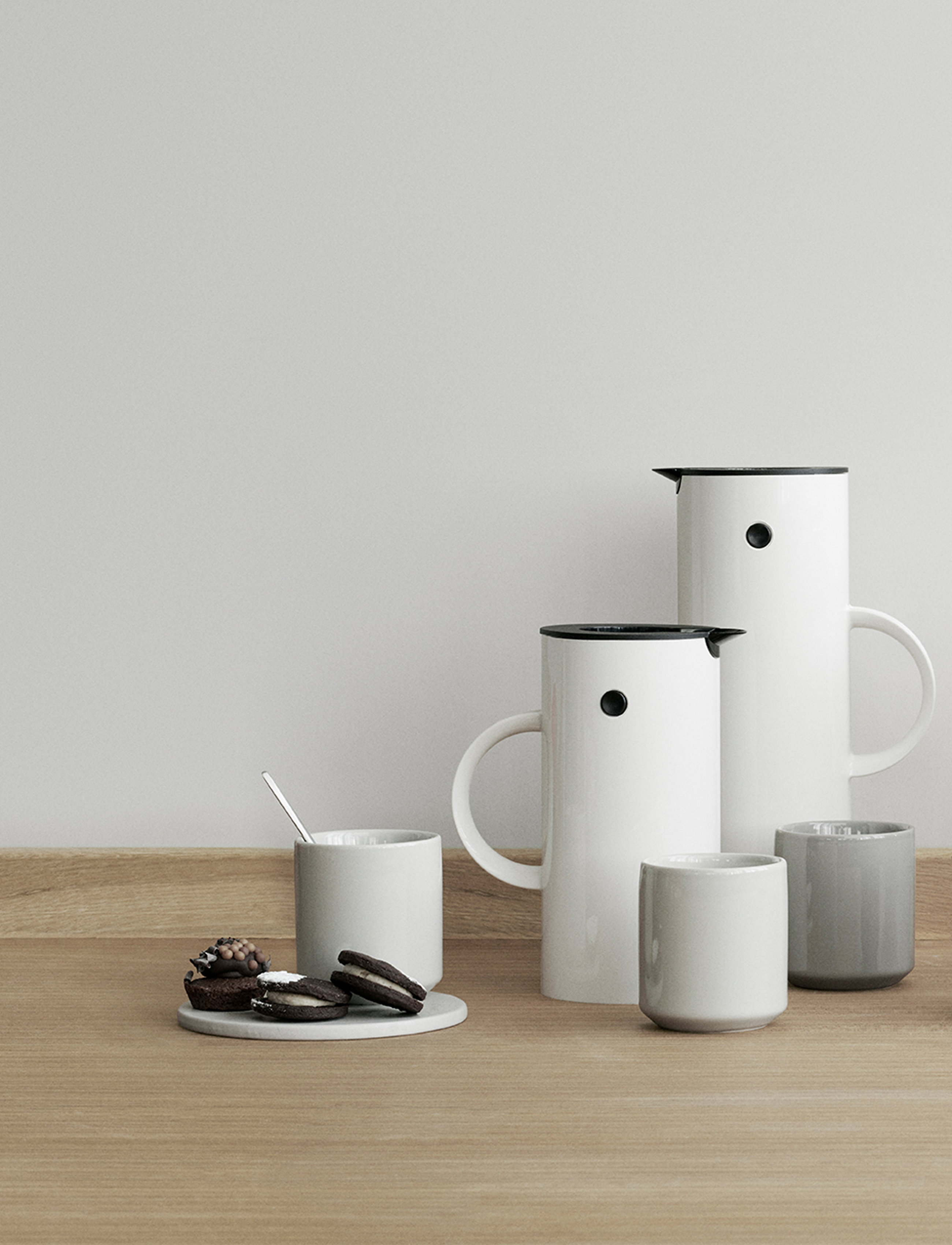 Stelton - Stelton EM77 vacuum jug, 1 l - shop by price - white - 3