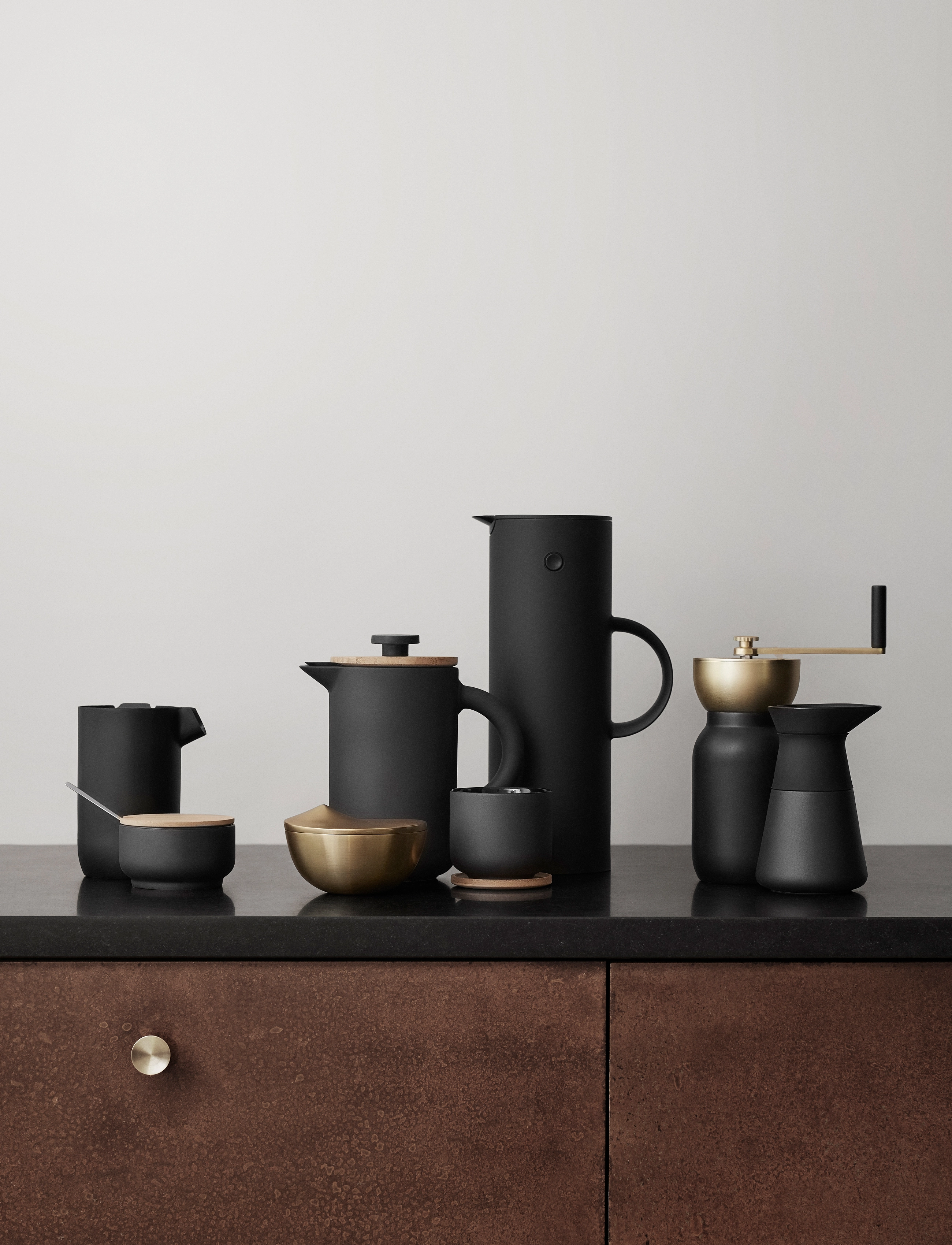 Stelton - Stelton EM77 vacuum jug, 1 l - termokander - matte black - 3