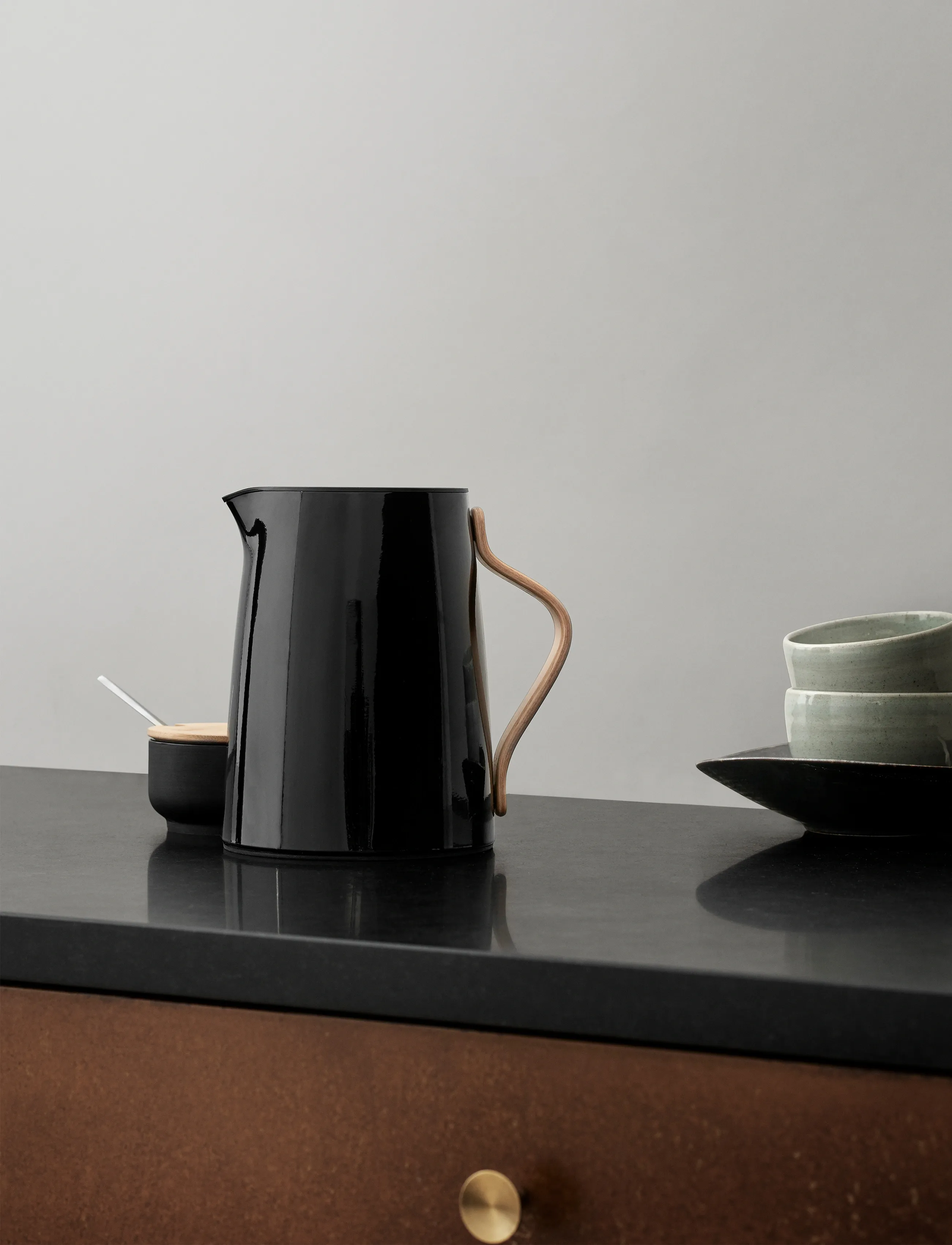 Stelton - Emma vacuum jug, tea - 1 l. - nach preis einkaufen - black - 5