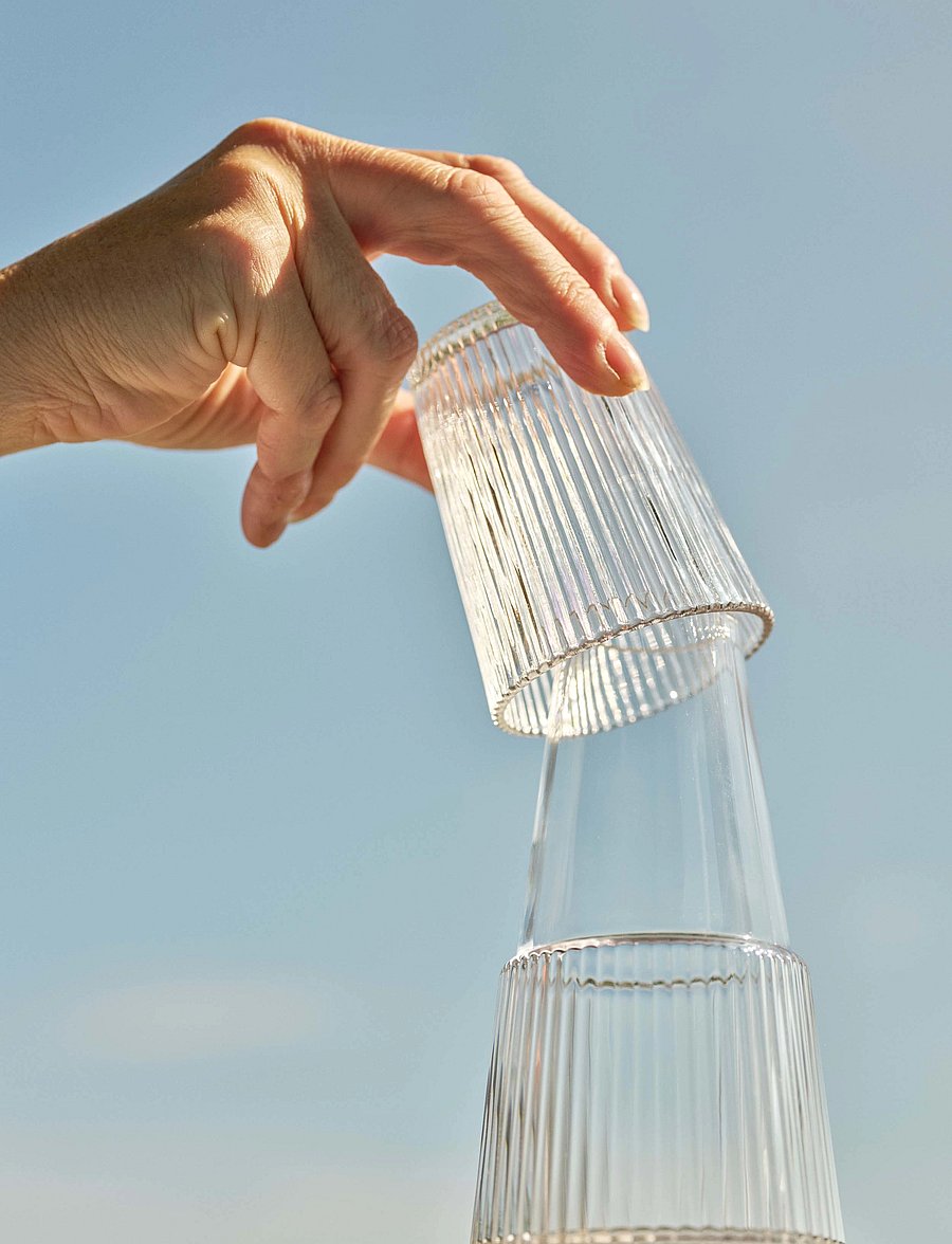 Stelton - Pilastro carafe with glass 1 l. - wasserkaraffen - clear - 4