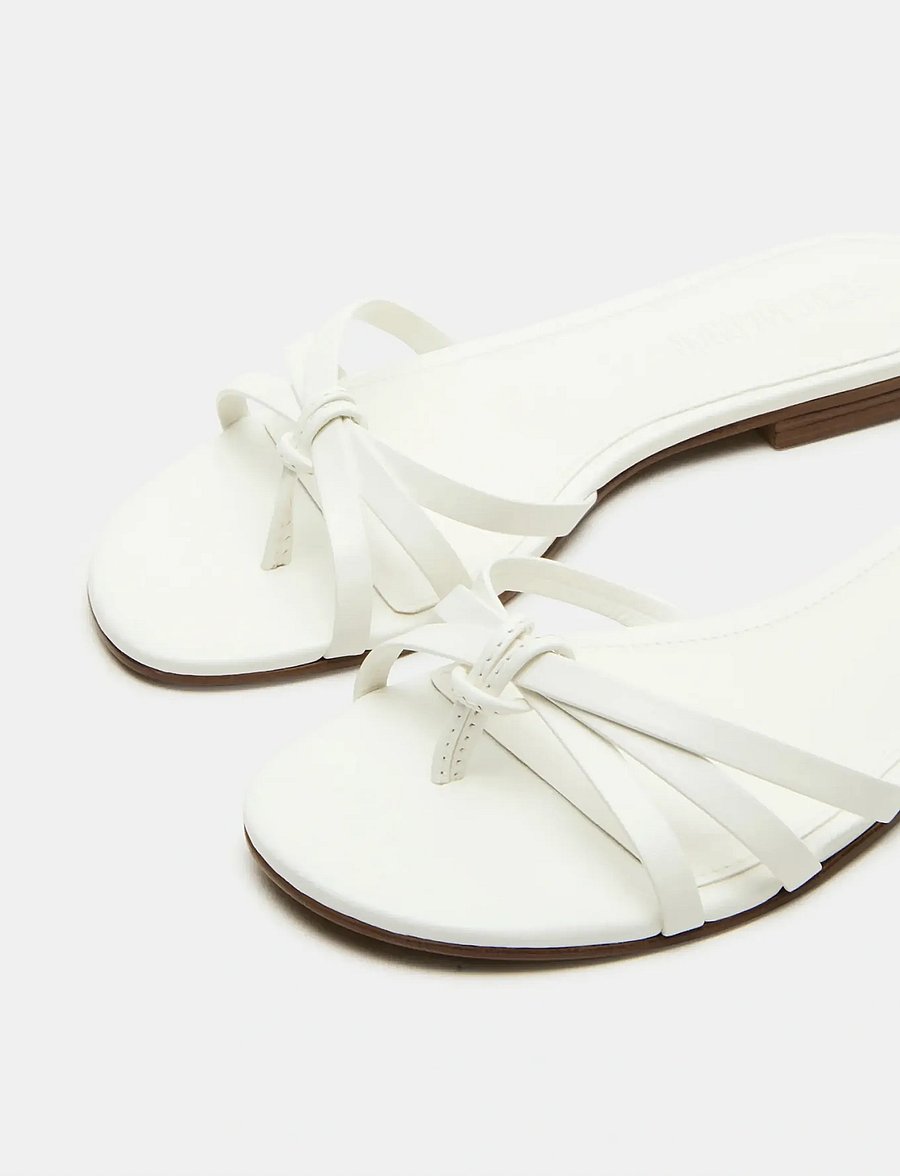 Steve Madden - Calissi - platta sandaler - white leather - 4