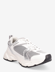 Standout Sneaker - WHITE/SIL