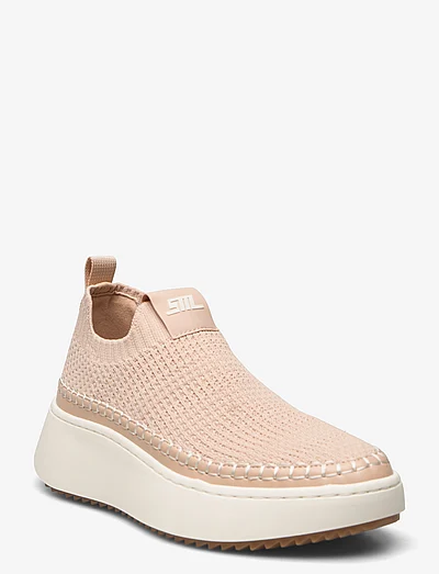 Steve madden 2025 knit slip ons