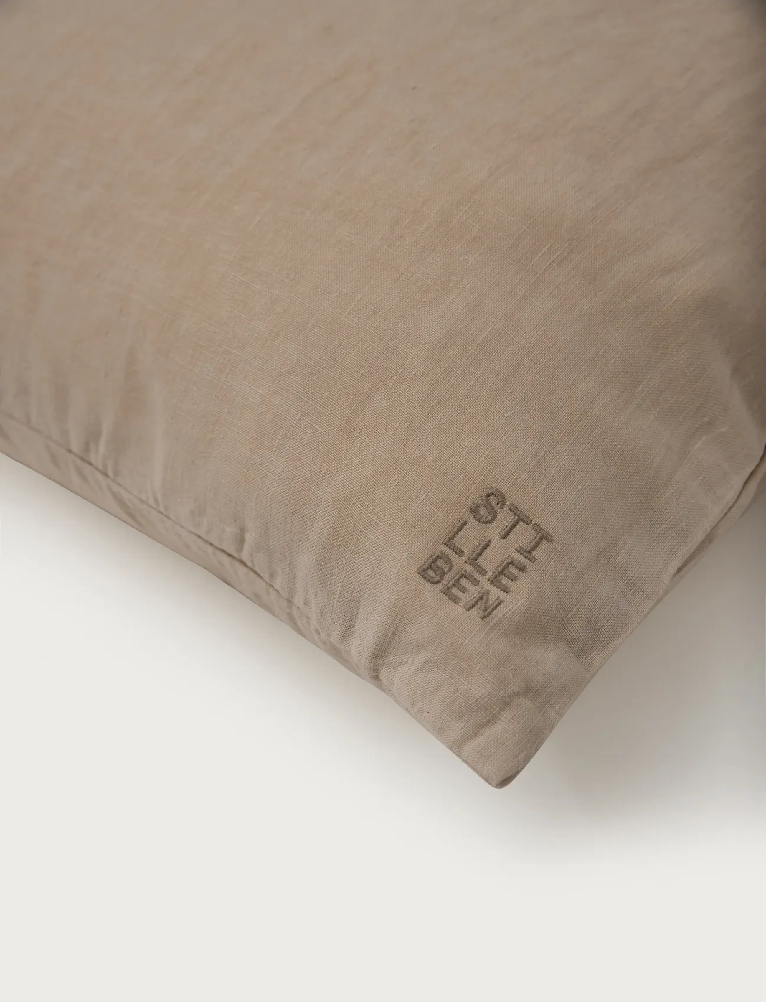 Stilleben - Cushion Cover - almond - 1