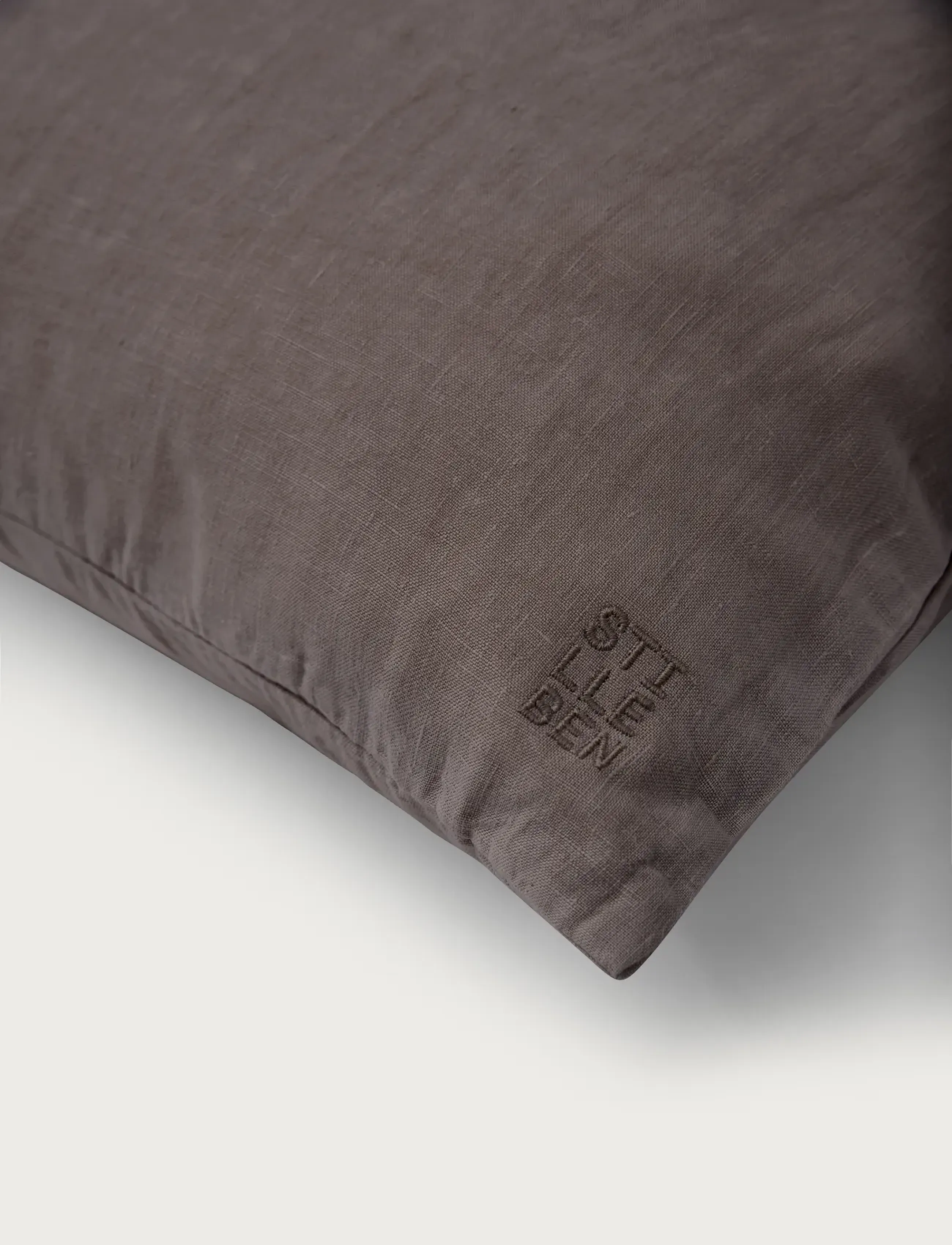 Stilleben - Cushion Cover - dark brown - 2