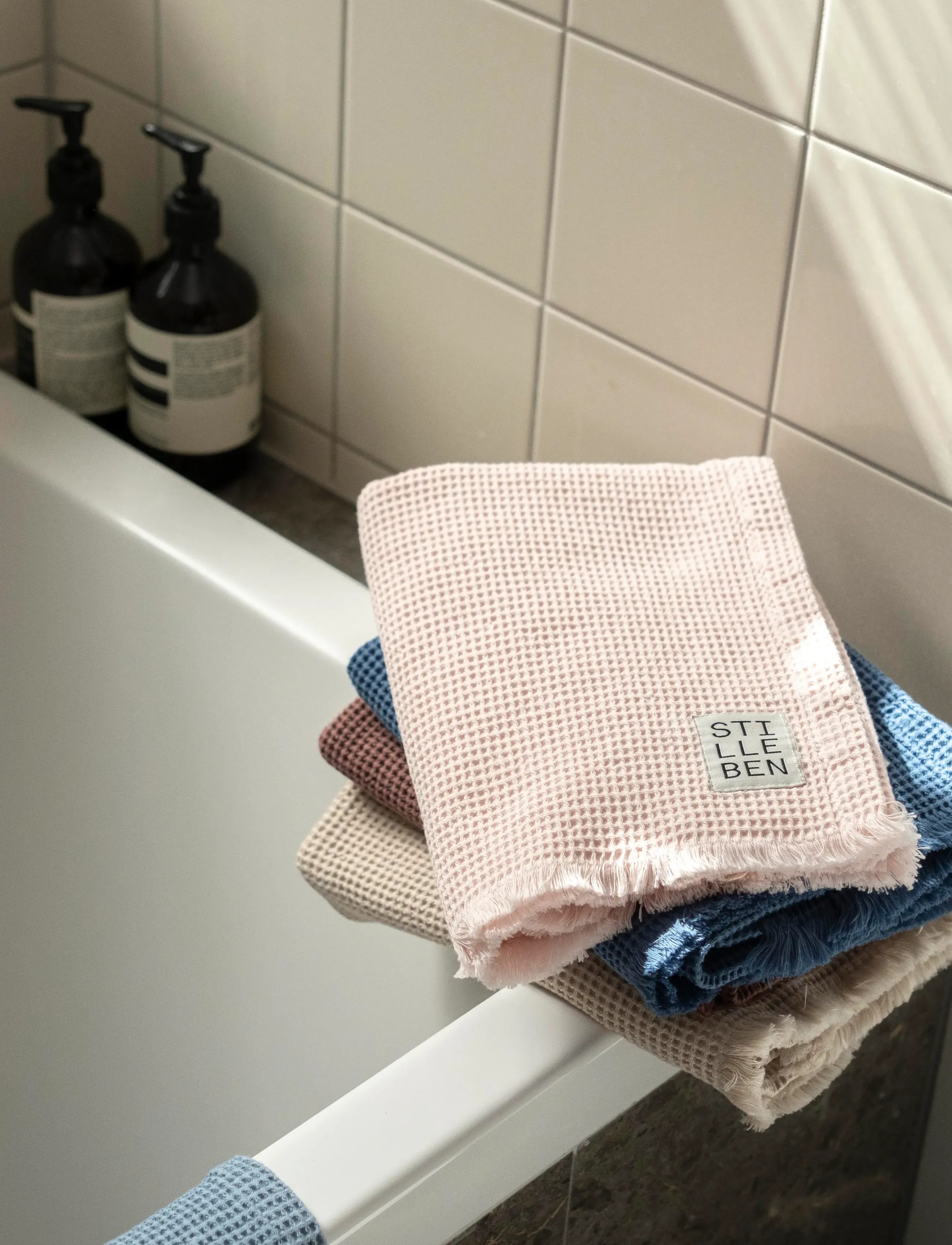 Stilleben - Hand towel - rusty brown - 0