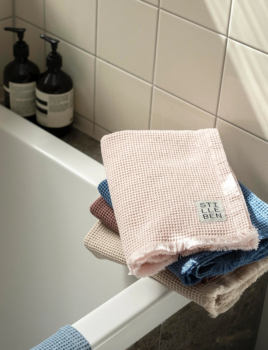 Stilleben - Hand towel - rusty brown - 0