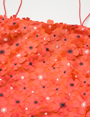 STINE GOYA - Emmy, 1506 3D Embroidery Nylon - midi jurken - orange blossom - 3