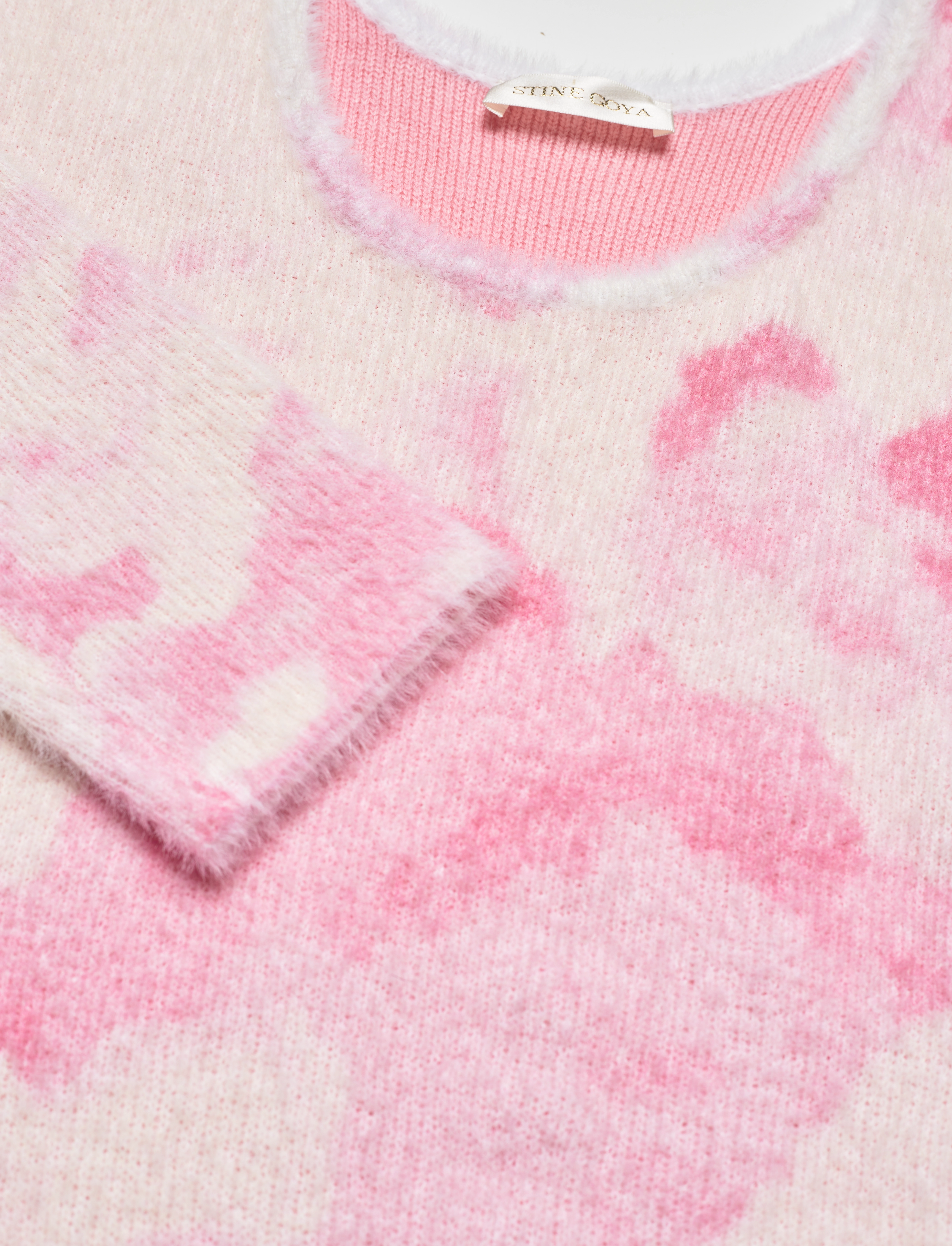 STINE GOYA - Hella, 1656 Printed Fluffy Knit - strikkjoler - pink clouds - 4
